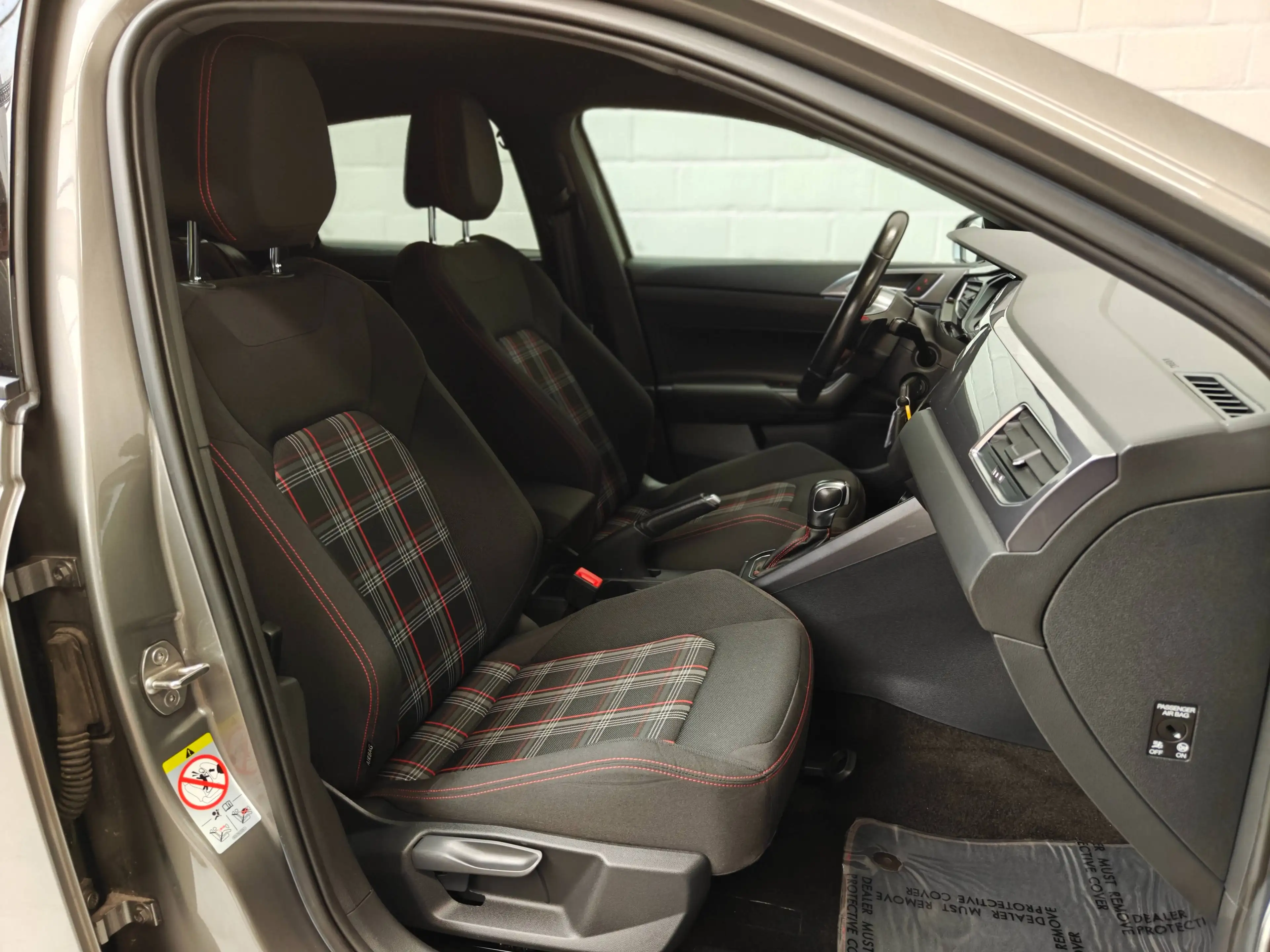Volkswagen Polo GTI 2.0 TSI DSG - 207 pk - Zetelvw - PDC V&A - Zwarte dakhemel - DAB — photo 15