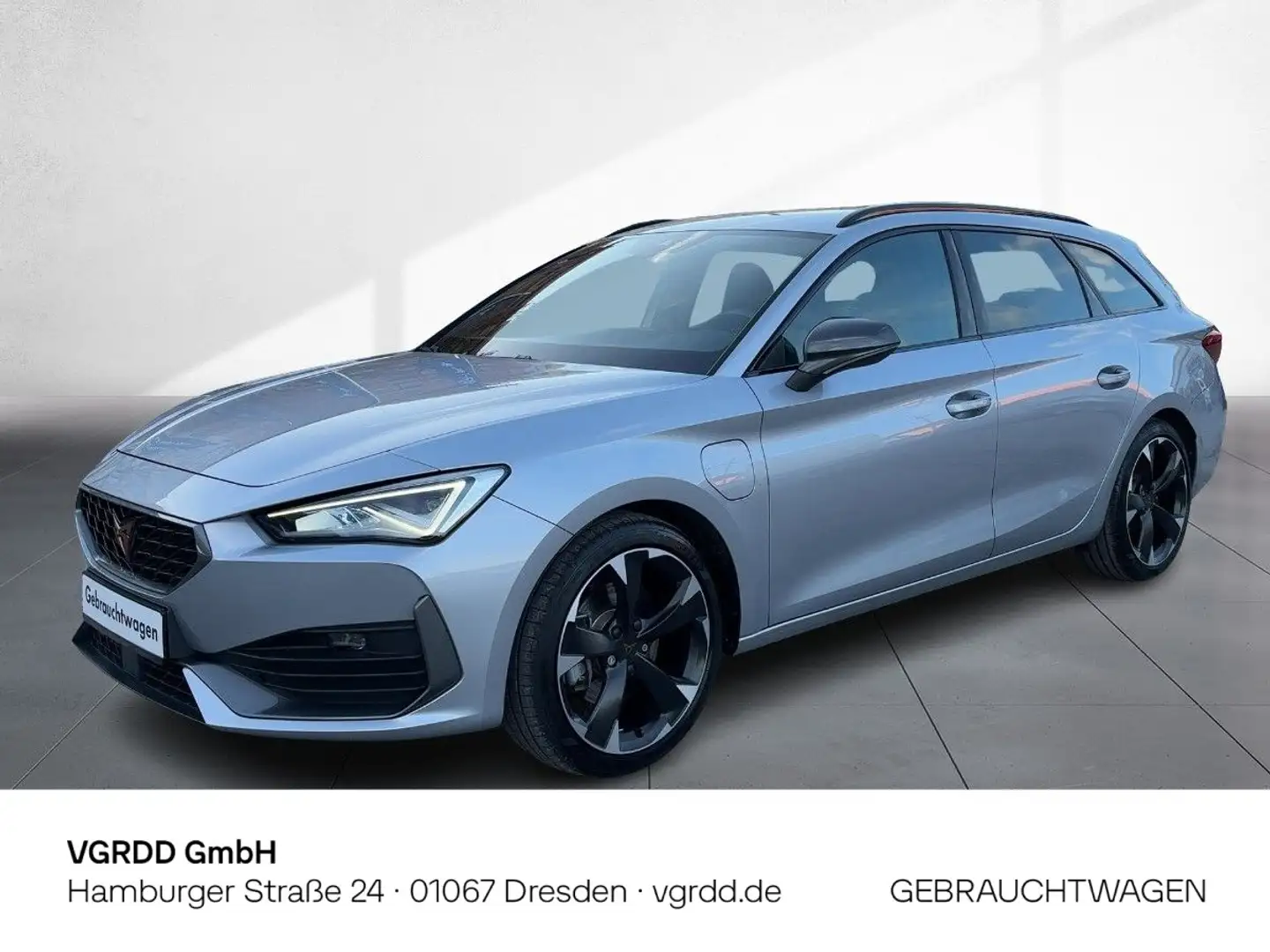 CUPRA Leon Sportstourer 1.4 TSI e-Hybrid DSG LED DCC Серебристый - 1
