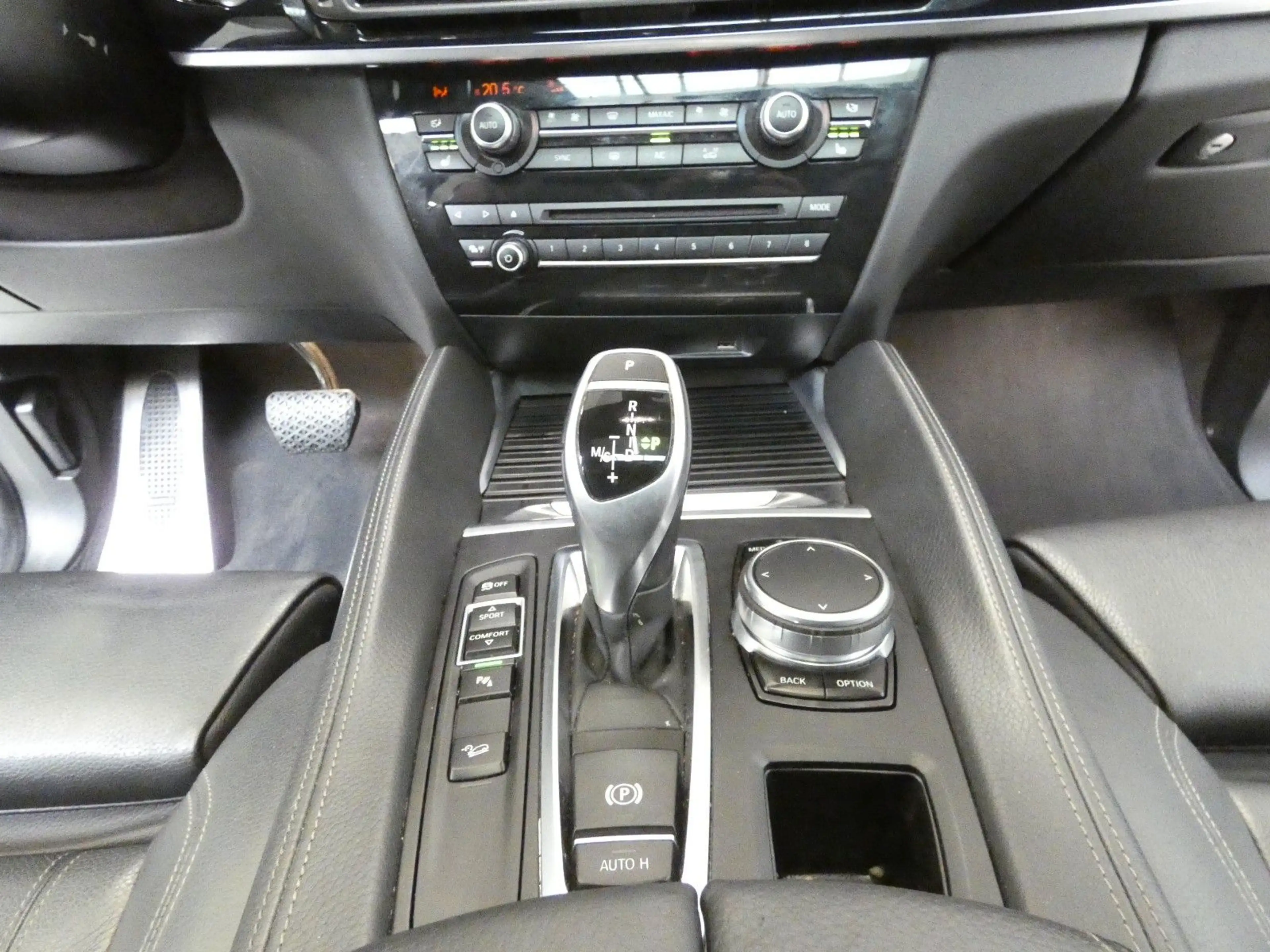 BMW X6 xDrive 40 d*M Sportpaket*GSD*HUD*RFK — photo 15
