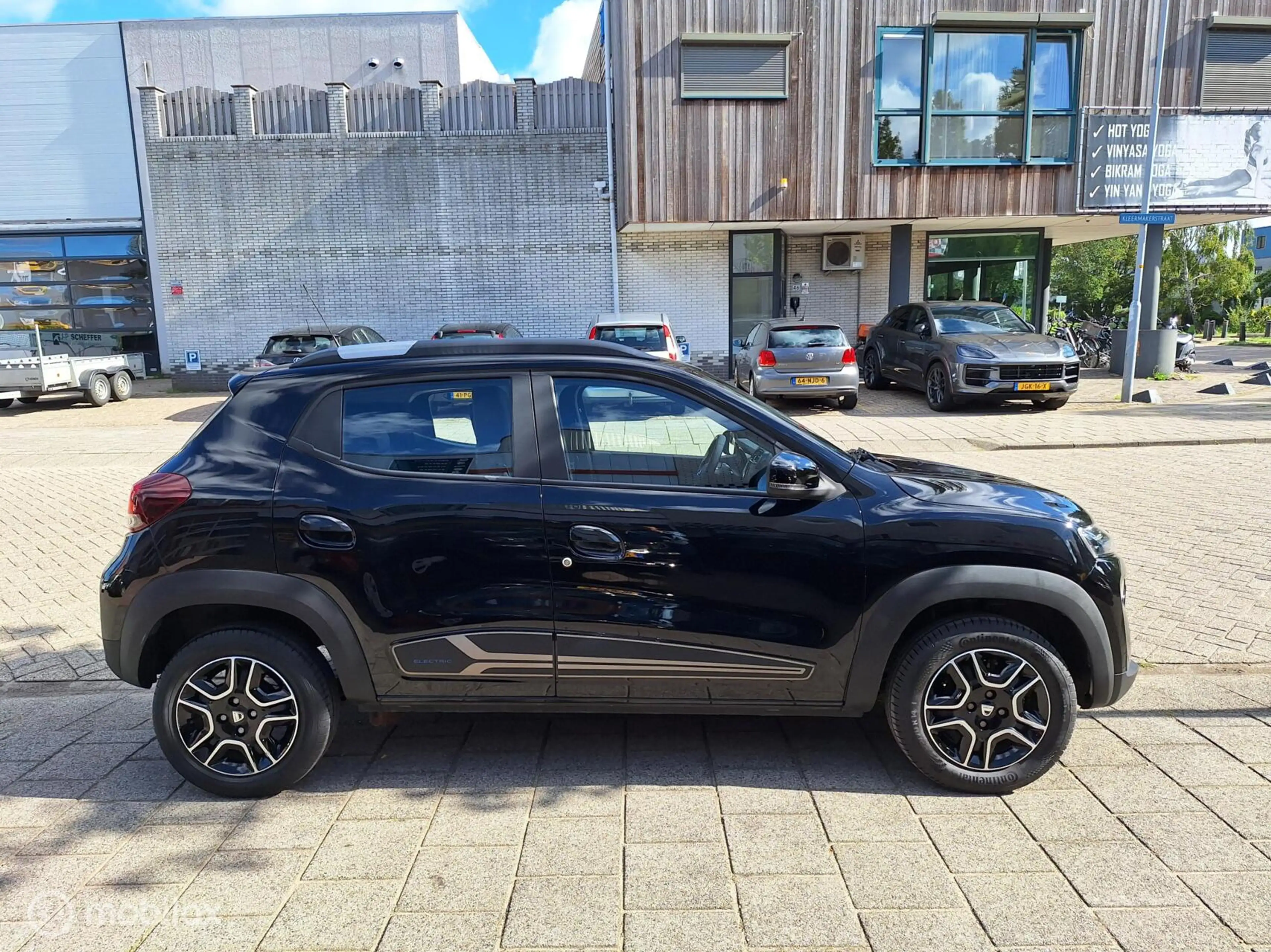 Dacia Spring COMFORT PLUS (ORANGE PACK) 27 kWh • 1E EIGENAAR • — photo 6