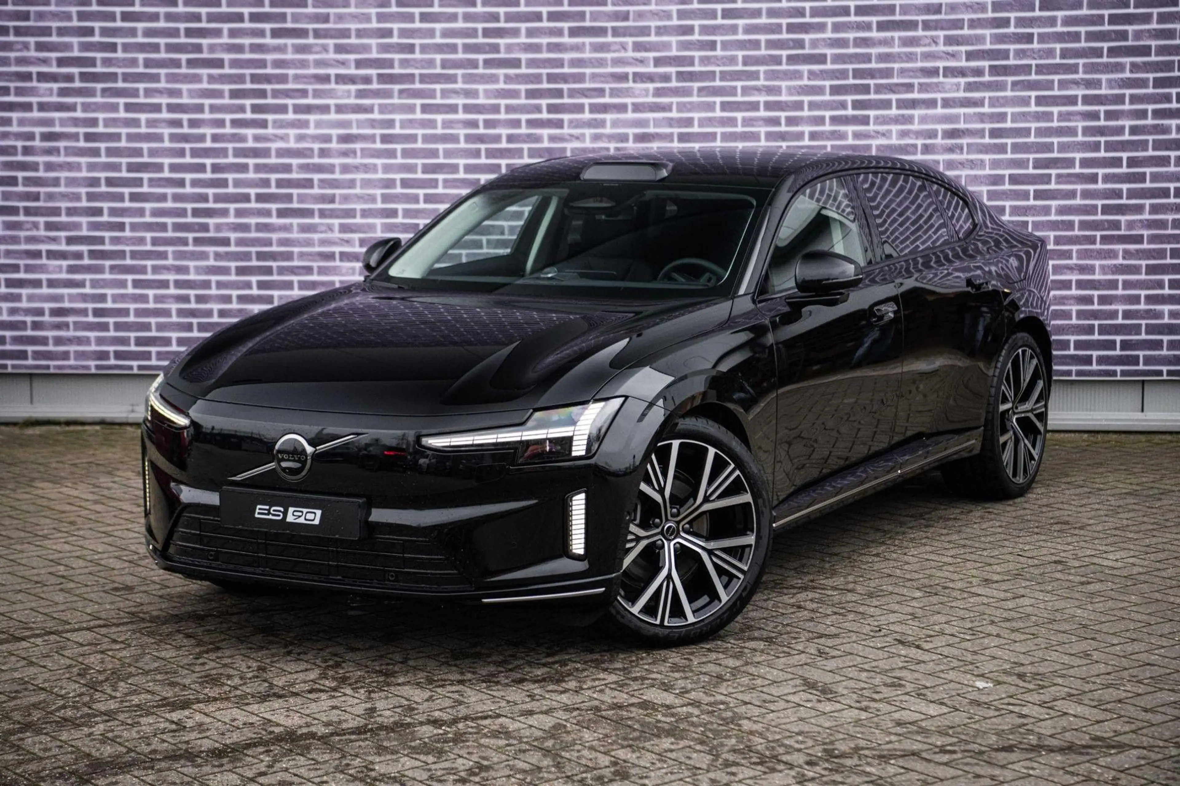 Volvo ES90 Single Motor Extended Range Ultra 92 kWh | Bowers — photo 14