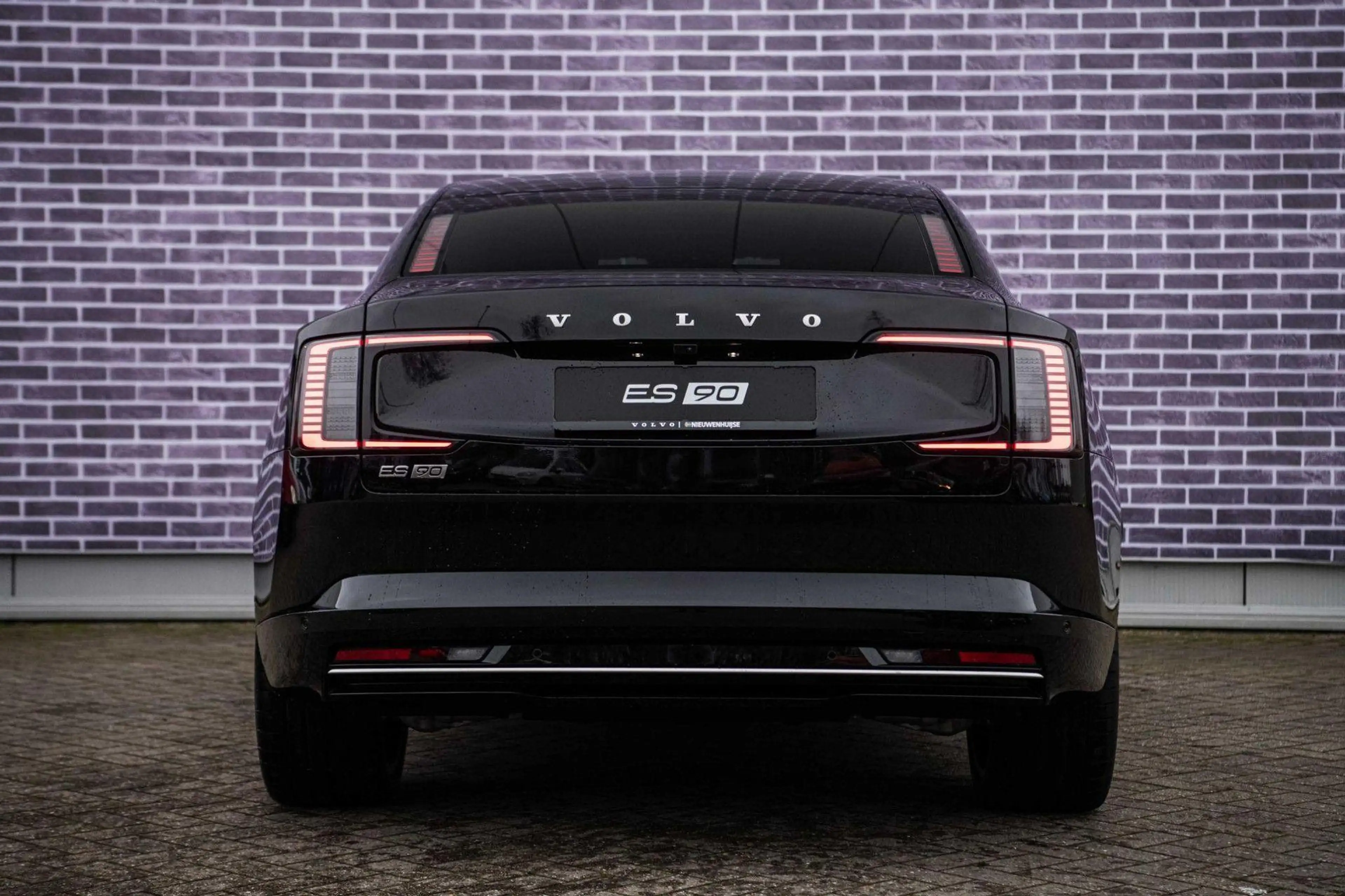 Volvo ES90 Single Motor Extended Range Ultra 92 kWh | Bowers — photo 10