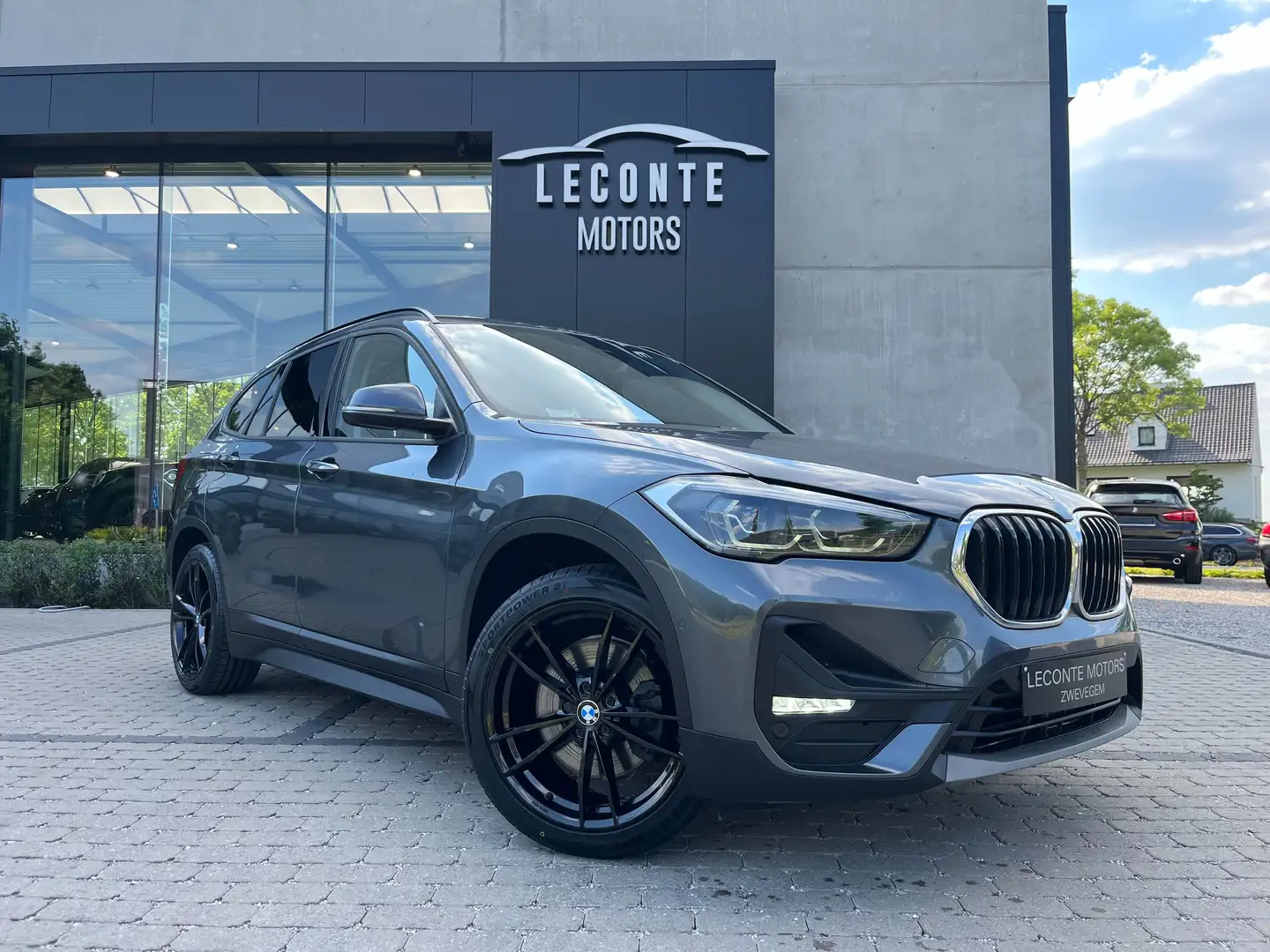 BMW X1 1.5iA xDrive25e Hybrid Panodak/LED/Leder/Camera/.. Gris - 1