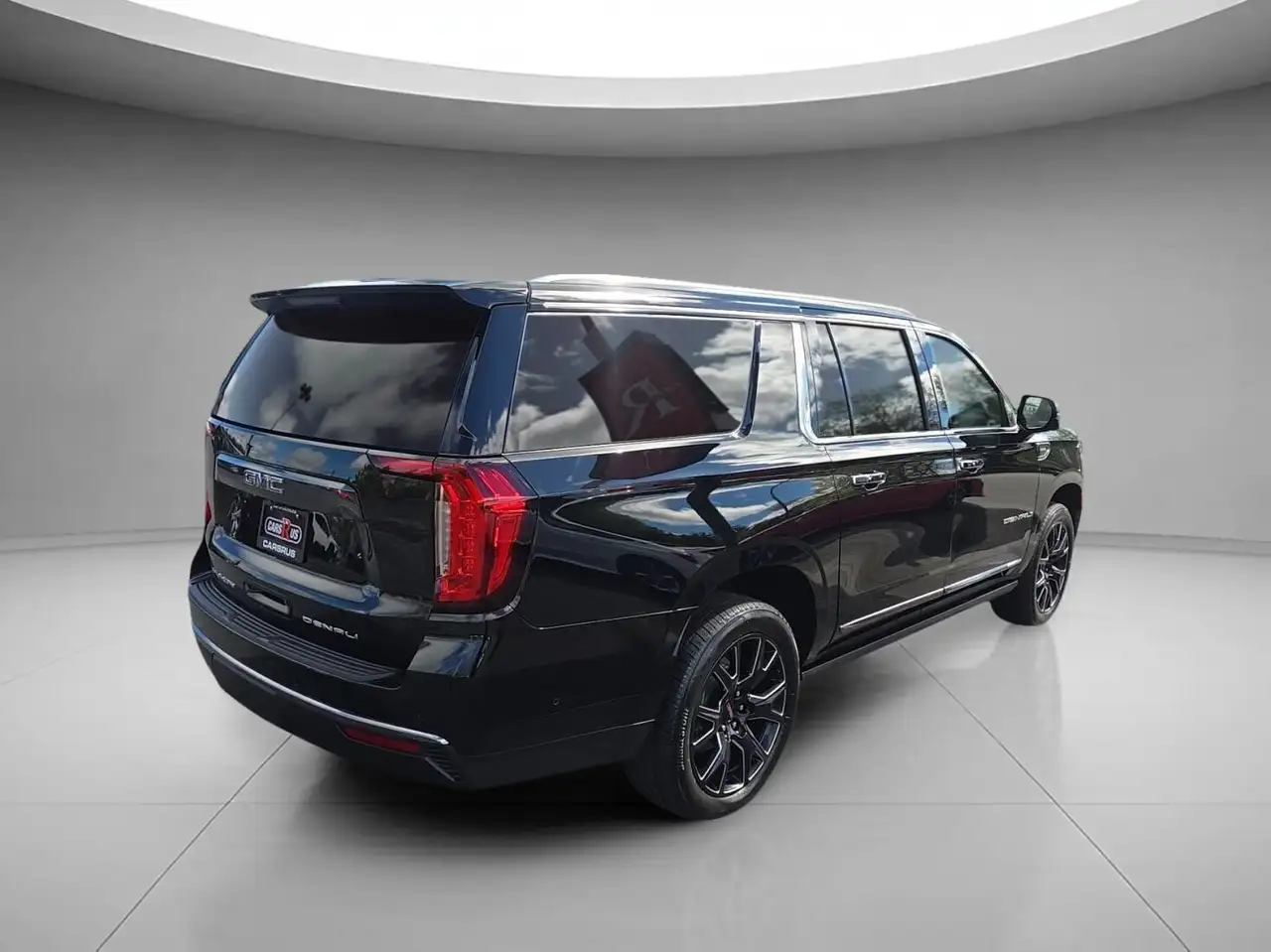 GMC Yukon снимка GMC Yukon