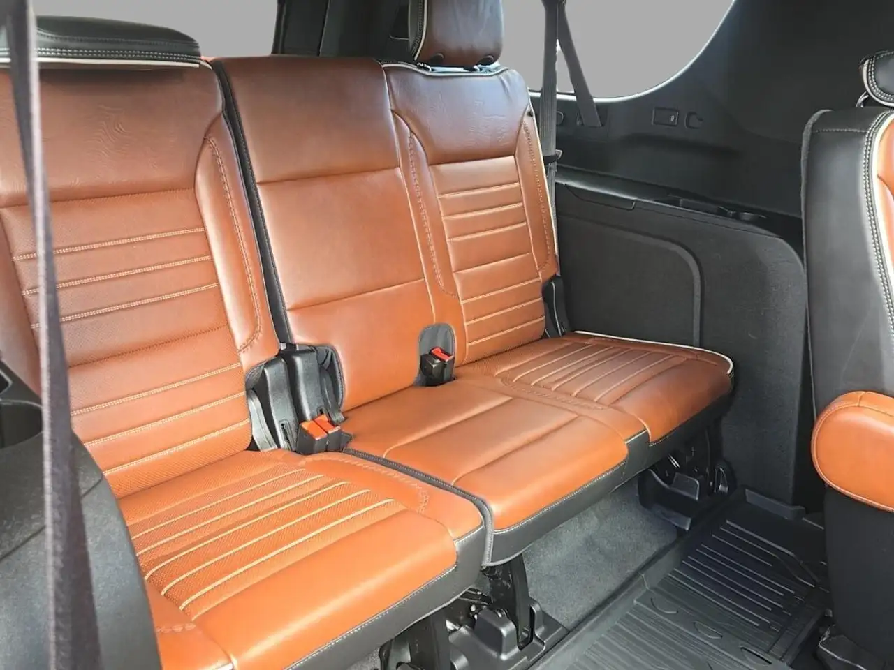GMC Yukon снимка GMC Yukon