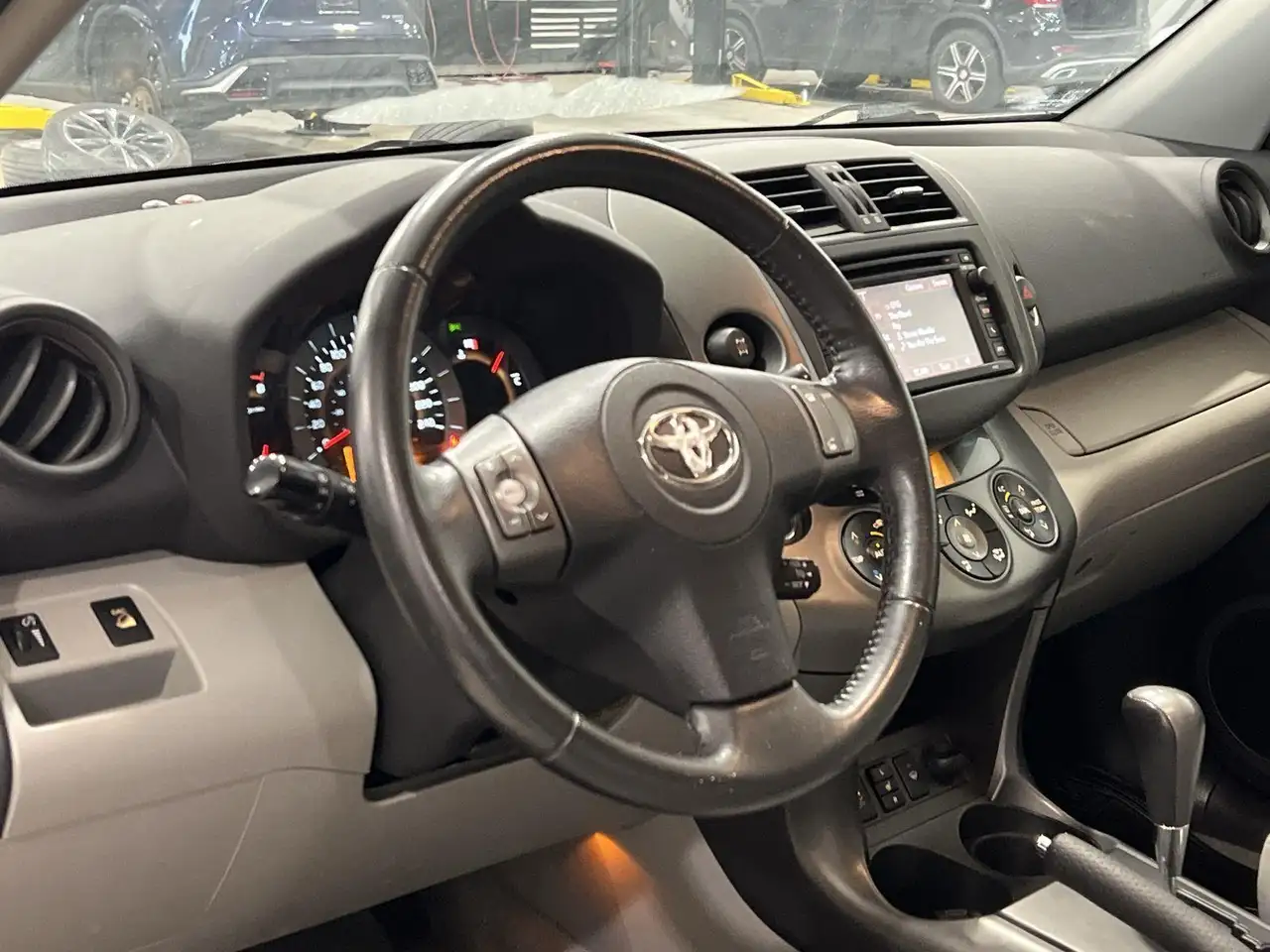Toyota RAV 4 снимка Toyota RAV 4