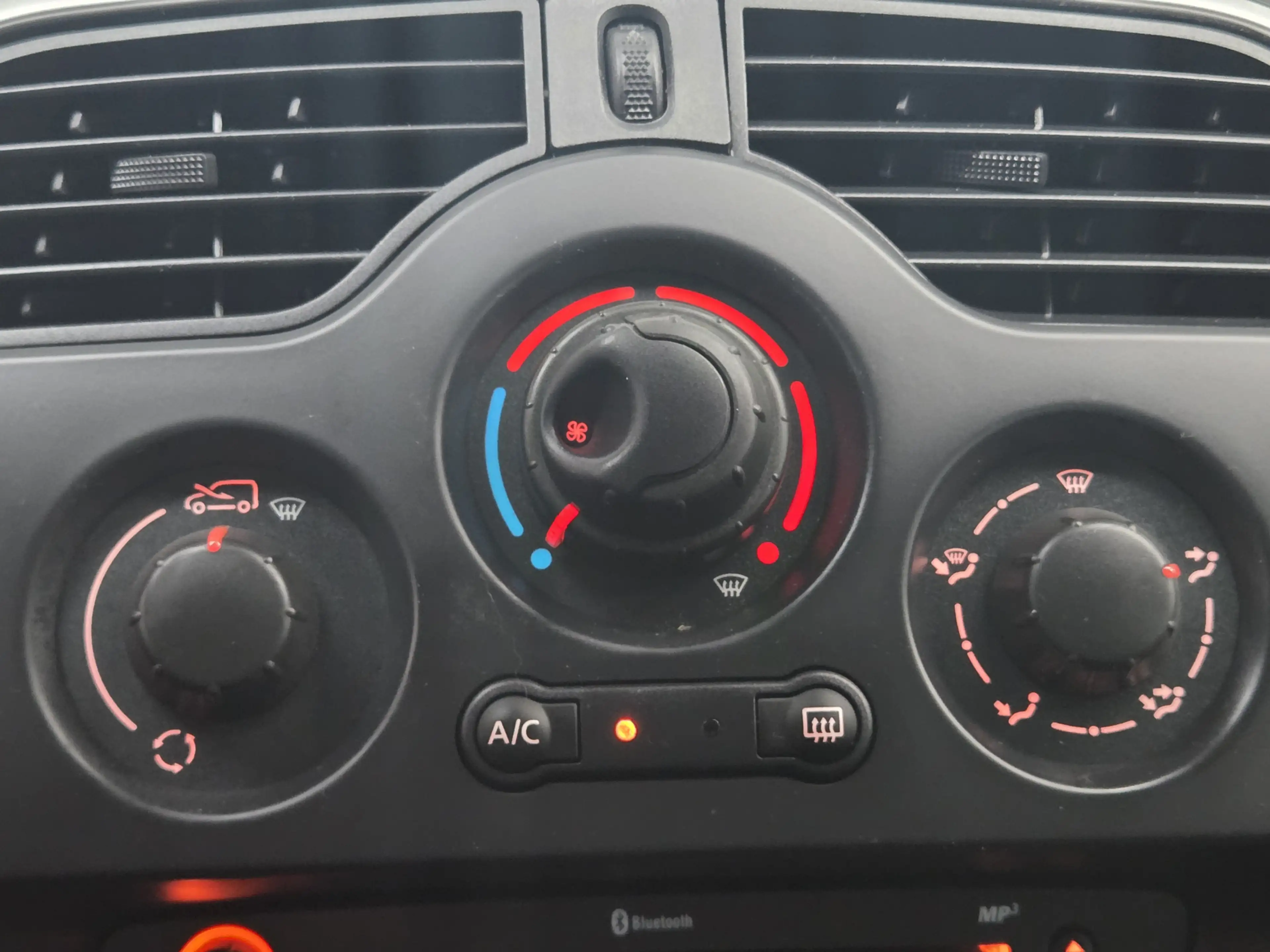 Renault Kangoo 1.5 Blue dCi 80 Comfort — photo 30