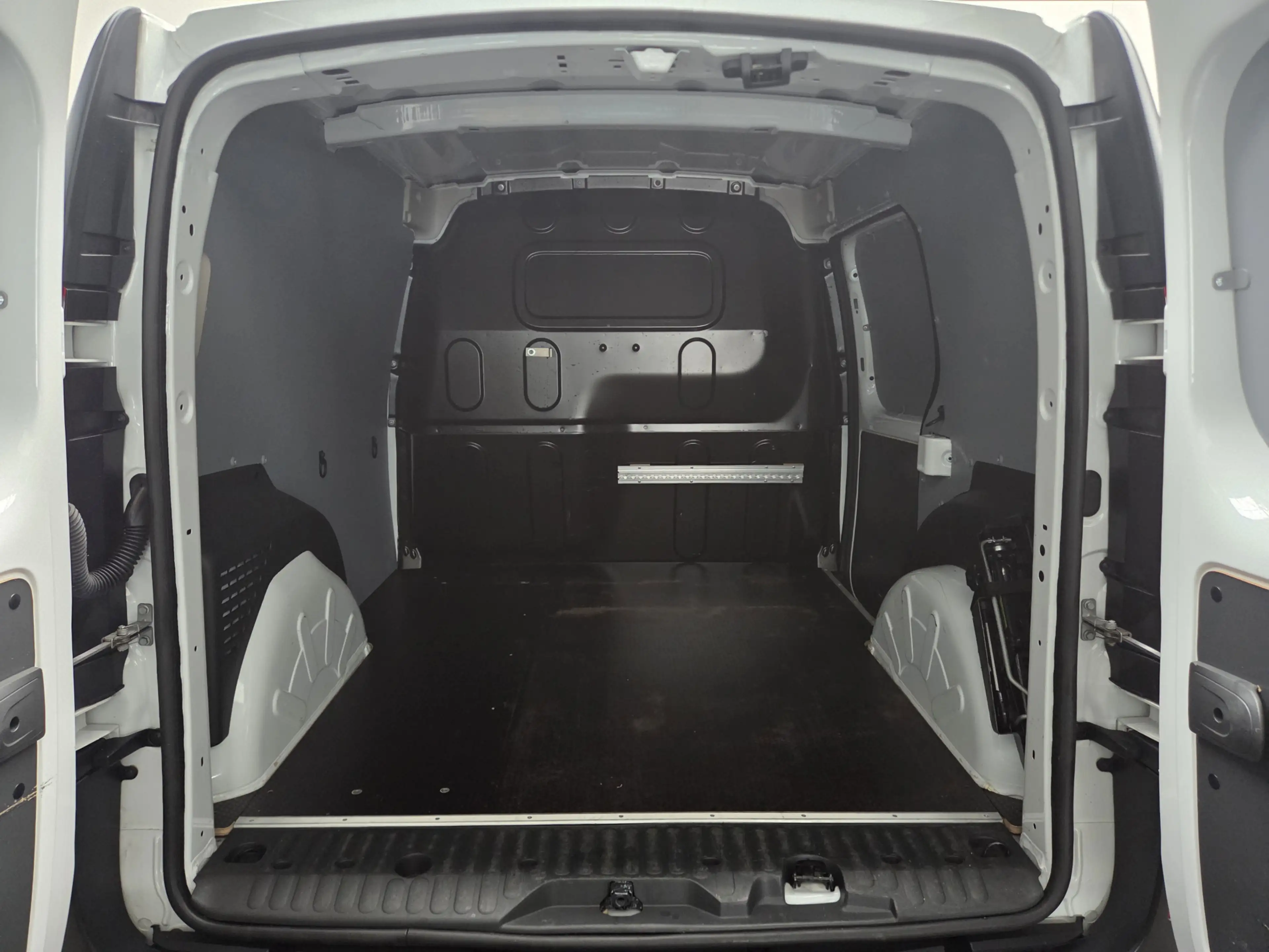 Renault Kangoo 1.5 Blue dCi 80 Comfort — photo 41