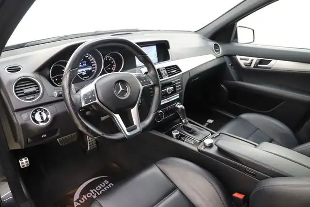 Mercedes-Benz C 63 Amg view 13