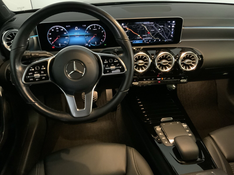 Mercedes-Benz CLA 180 CLA 180 SB Progr LED Ambiente MBUX-HE Sound  Navi — photo 9