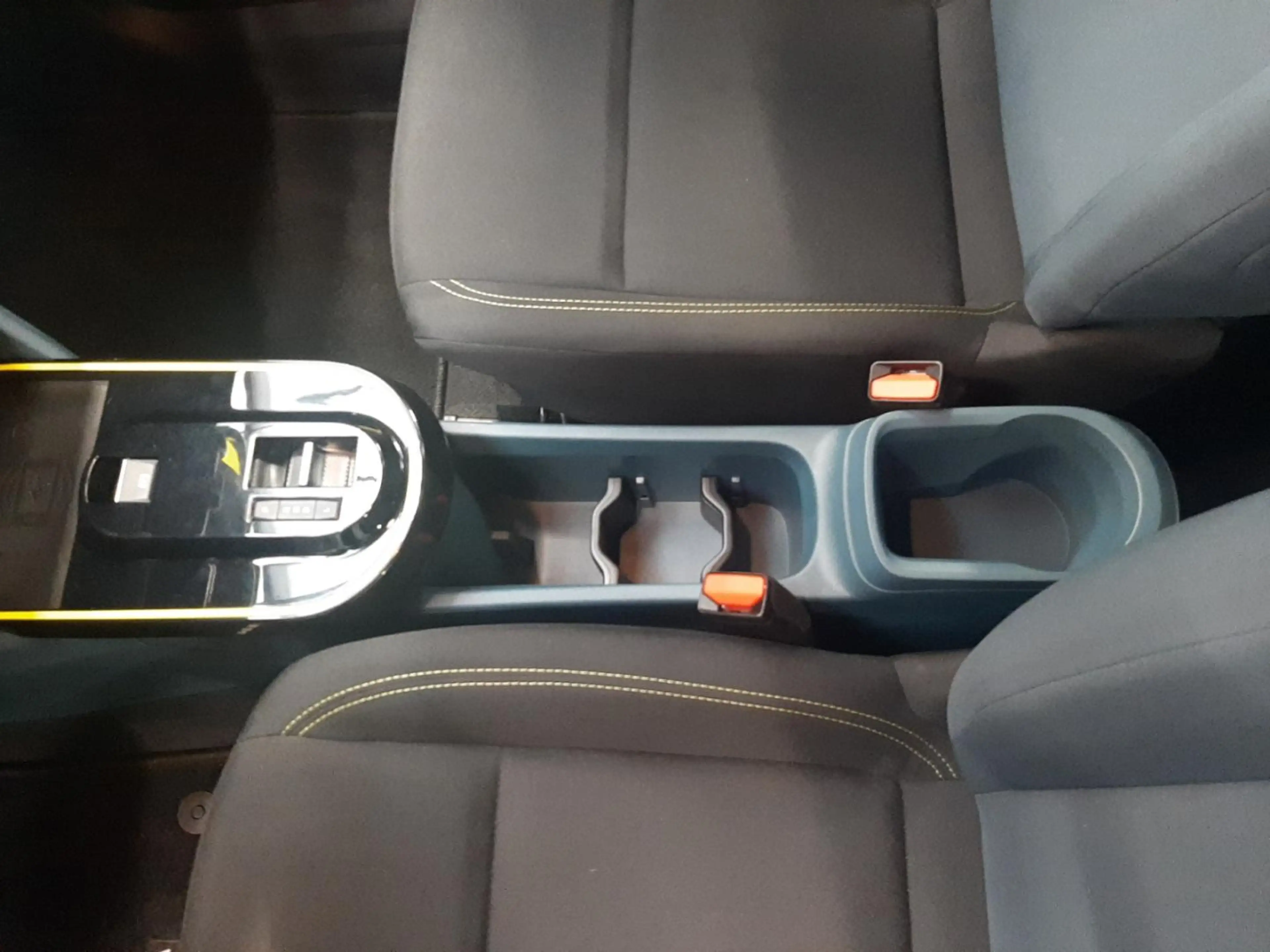 Fiat Grande Panda Hybrid Icon — photo 10