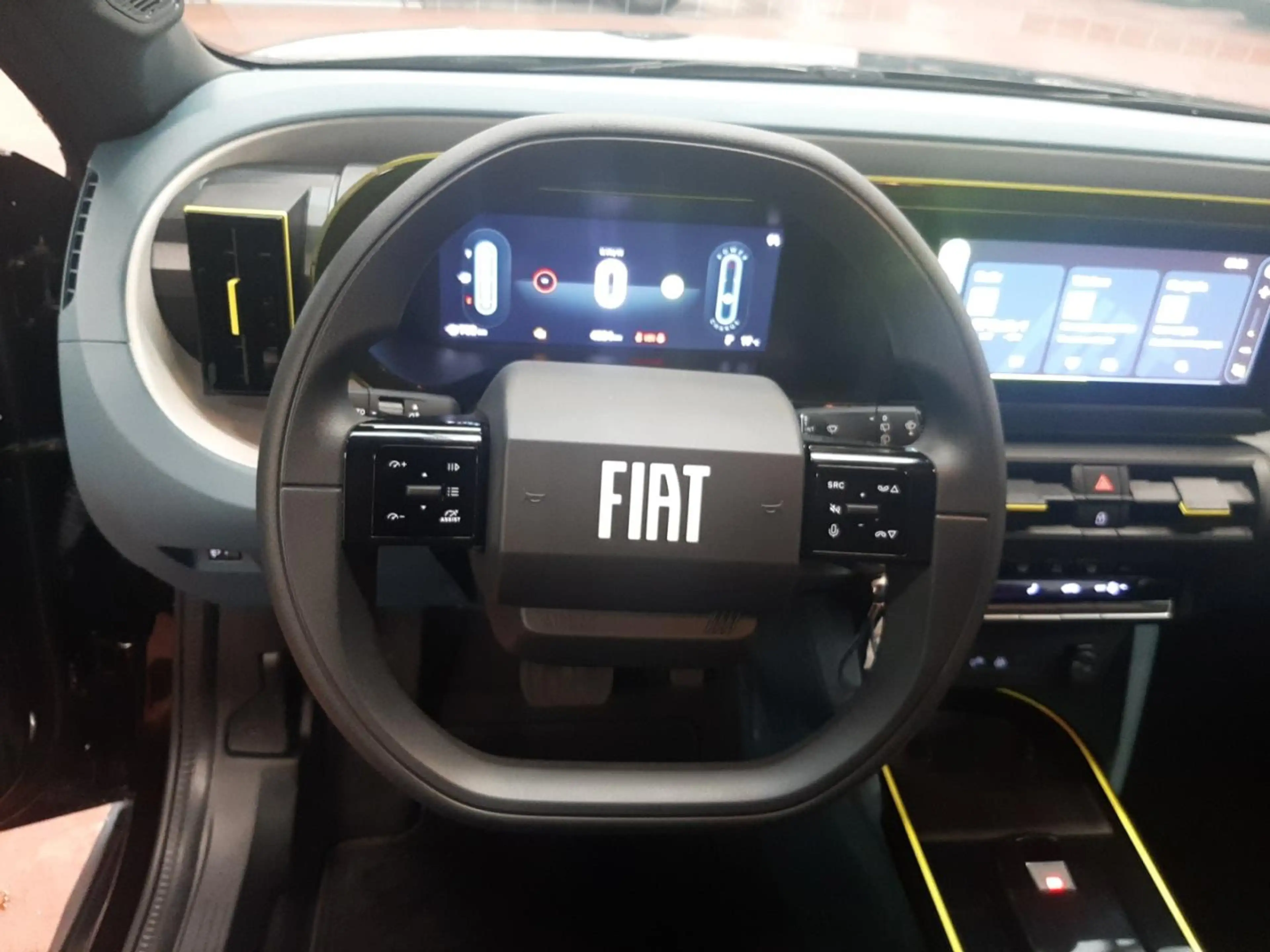 Fiat Grande Panda Hybrid Icon — photo 7