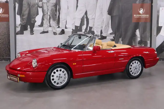 Alfa Romeo Spider 2.0