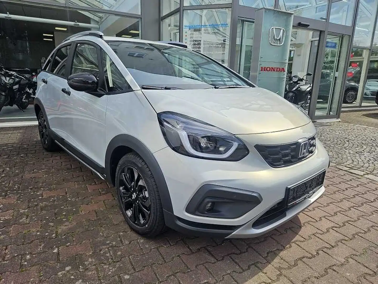 Honda Jazz Hybrid e:HEV 1.5 i-MMD Crosstar Advance Weiß - 2