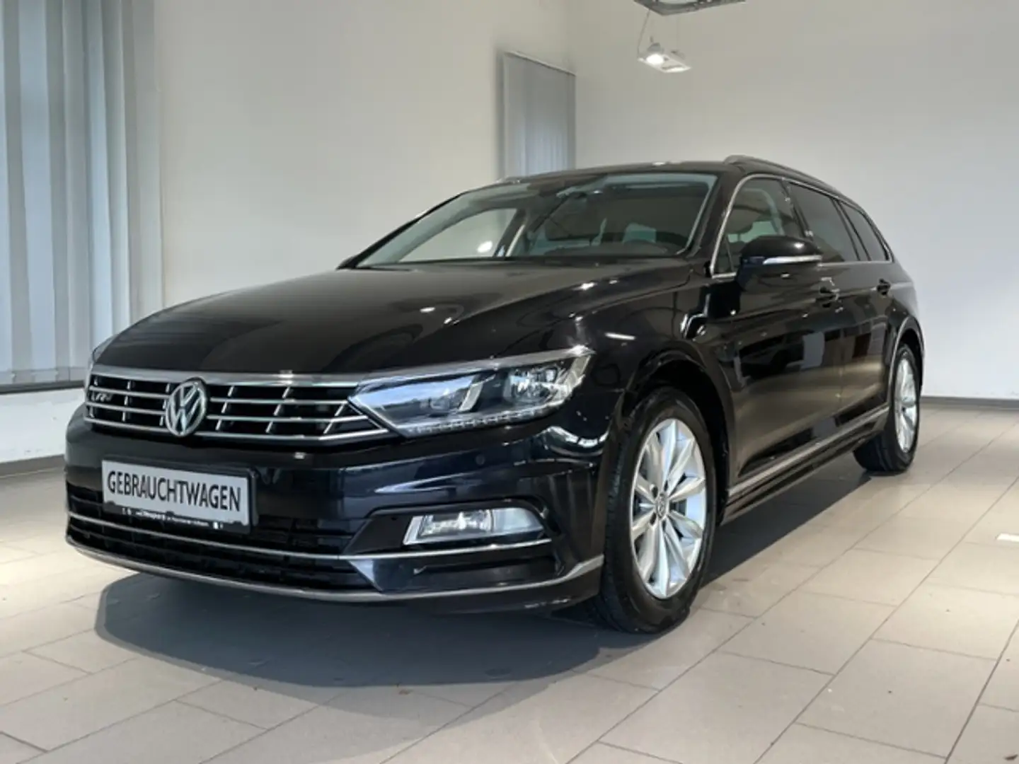 Volkswagen Passat Variant 2.0 TDI DSG R-Line +KAMERA+ACC Noir - 2
