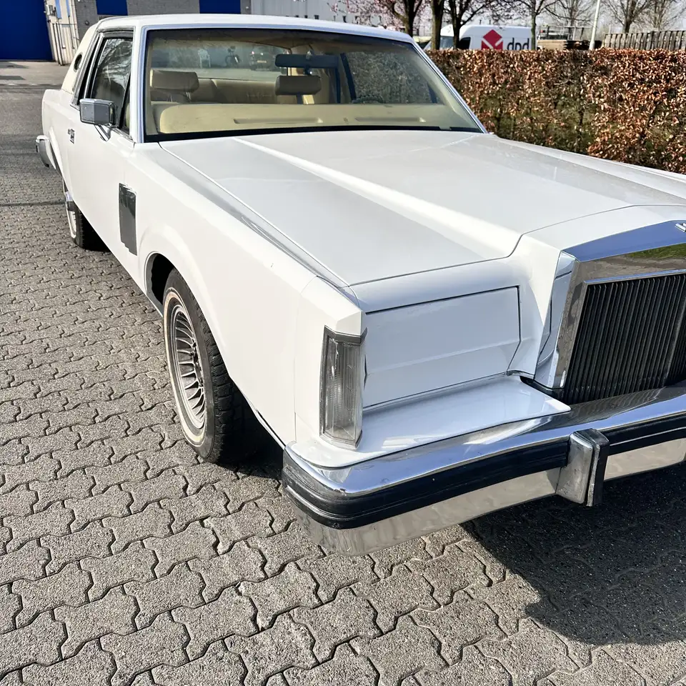 Lincoln Mark VI, foto 12