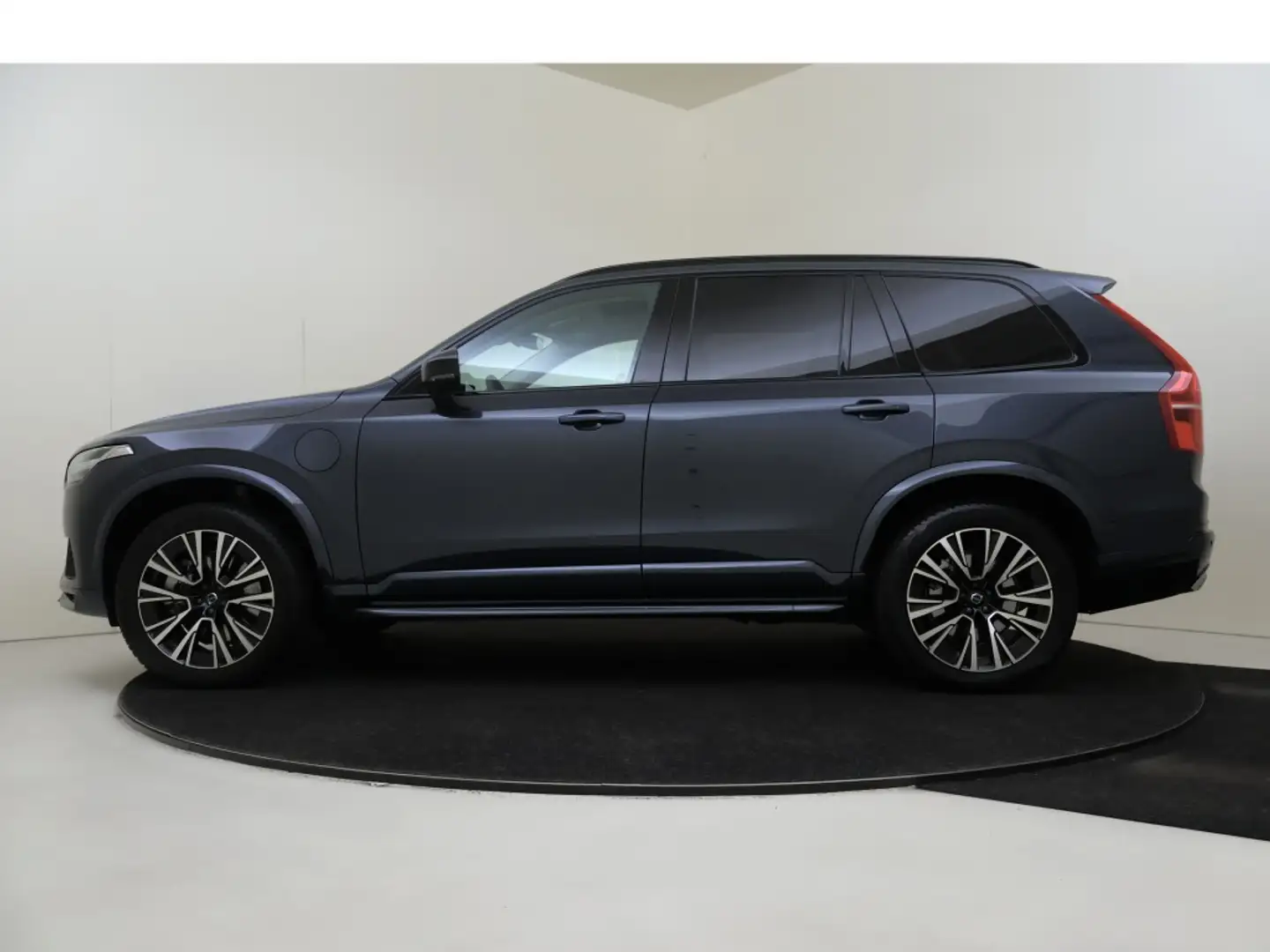 Volvo XC90 2.0 T8 AWD Ult. Dark | Bowers & Wilkins | Luchtver Bleu - 2