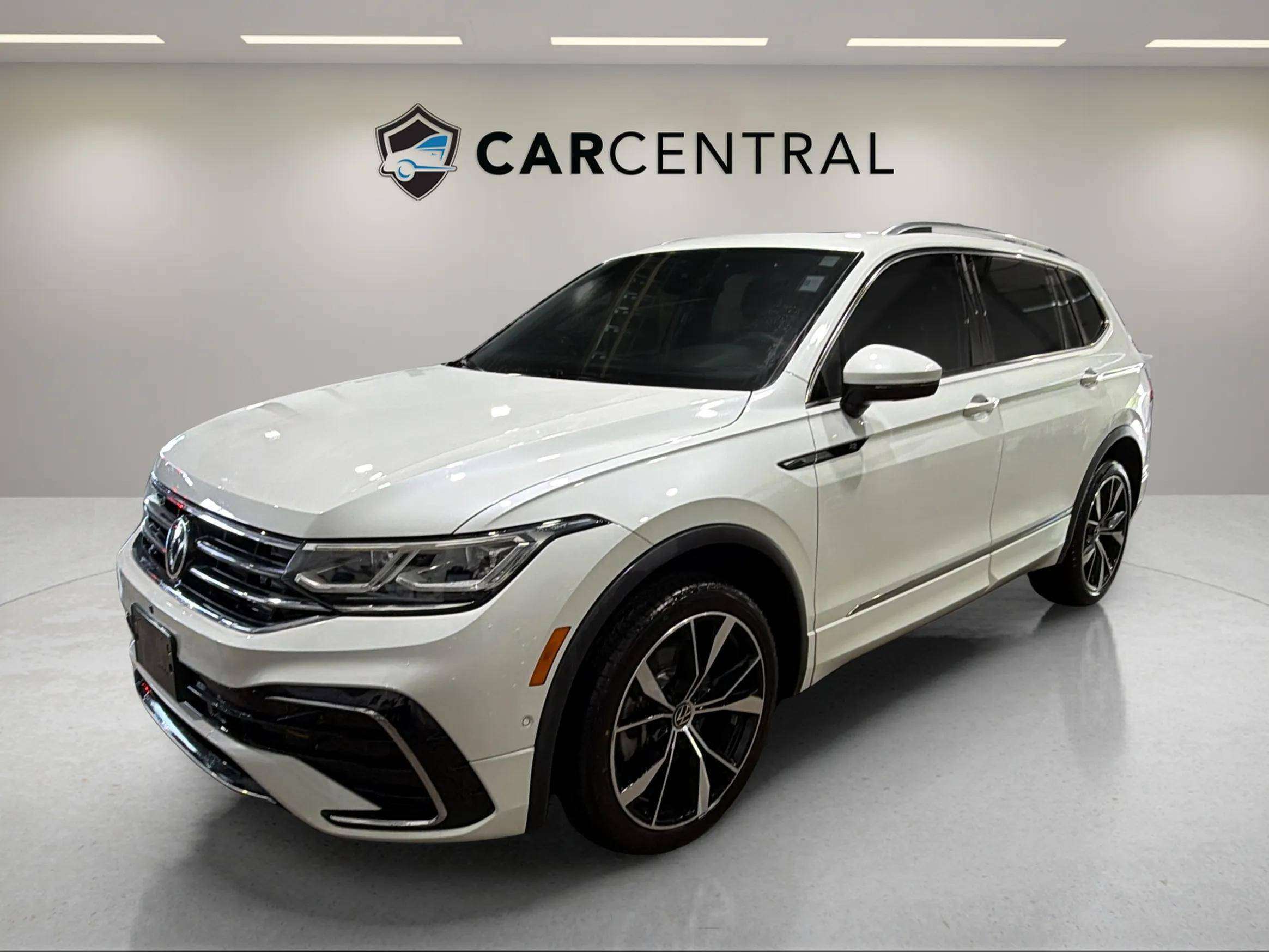 2022 Volkswagen Tiguan HIGHLINE | R LINE | CLEAN CARFAX | PANO |360