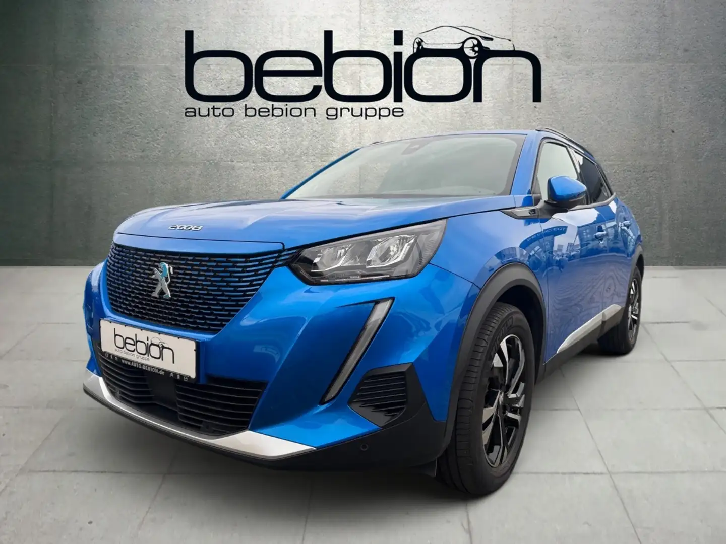 Peugeot 2008 e- Elektromotor 136 (e-) e- Allure SpurH Bleu - 1