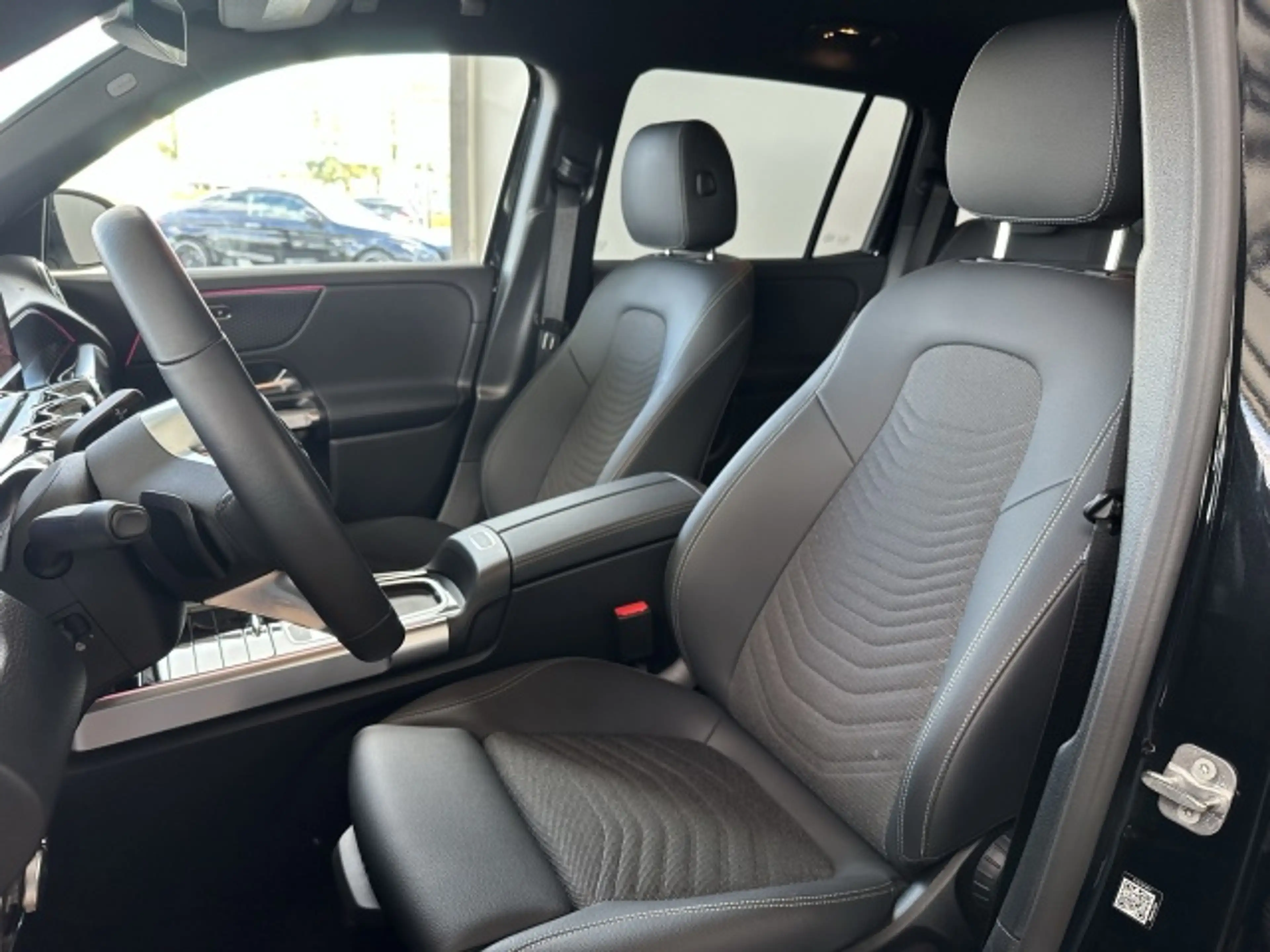 Mercedes-Benz EQB 250 EQB 250+ Progressive MBUX+RFK+AMBIENTE+LED+KLIMA — photo 11