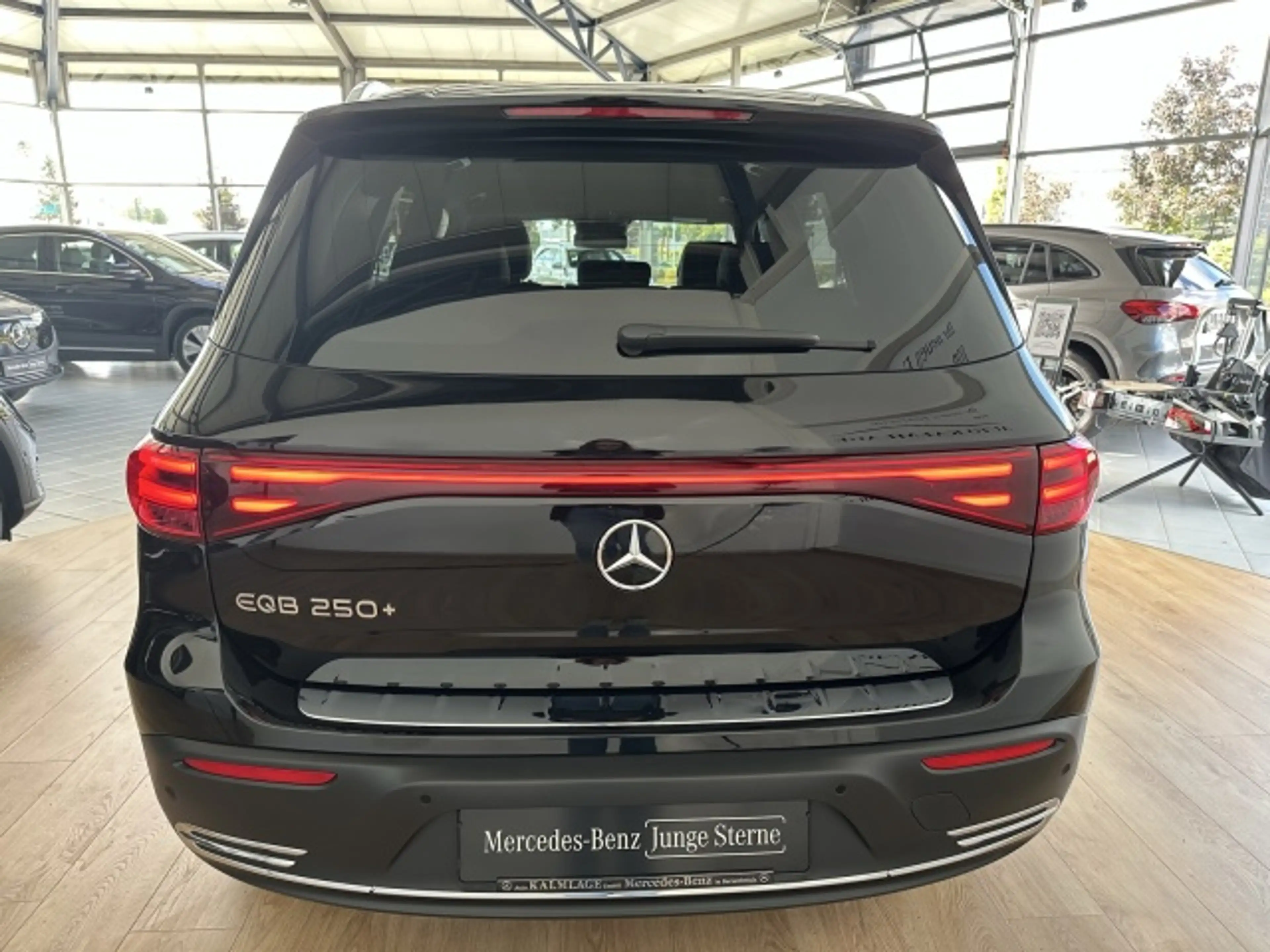 Mercedes-Benz EQB 250 EQB 250+ Progressive MBUX+RFK+AMBIENTE+LED+KLIMA — photo 7