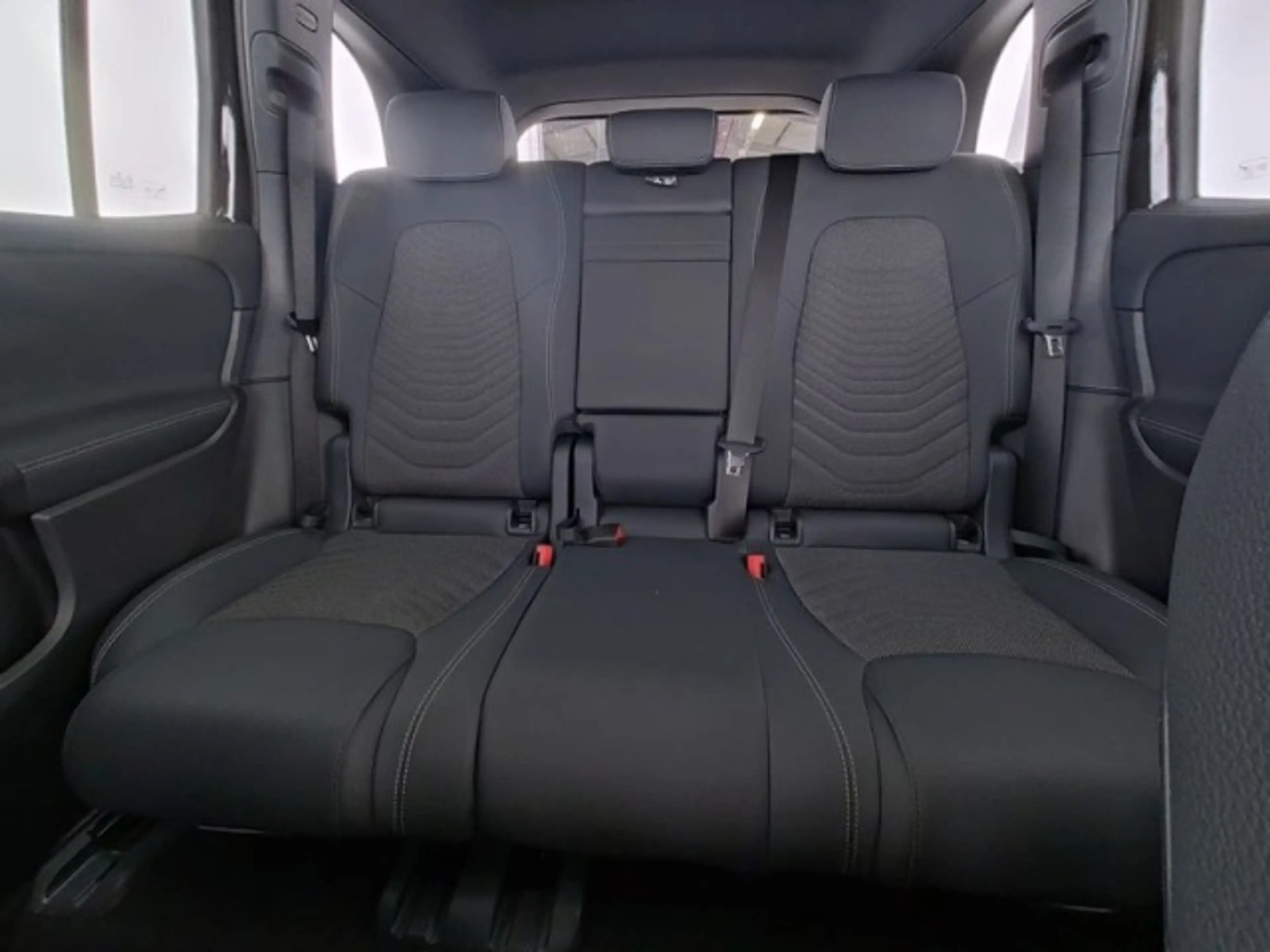 Mercedes-Benz EQB 250 EQB 250+ Progressive MBUX+RFK+AMBIENTE+LED+KLIMA — photo 8