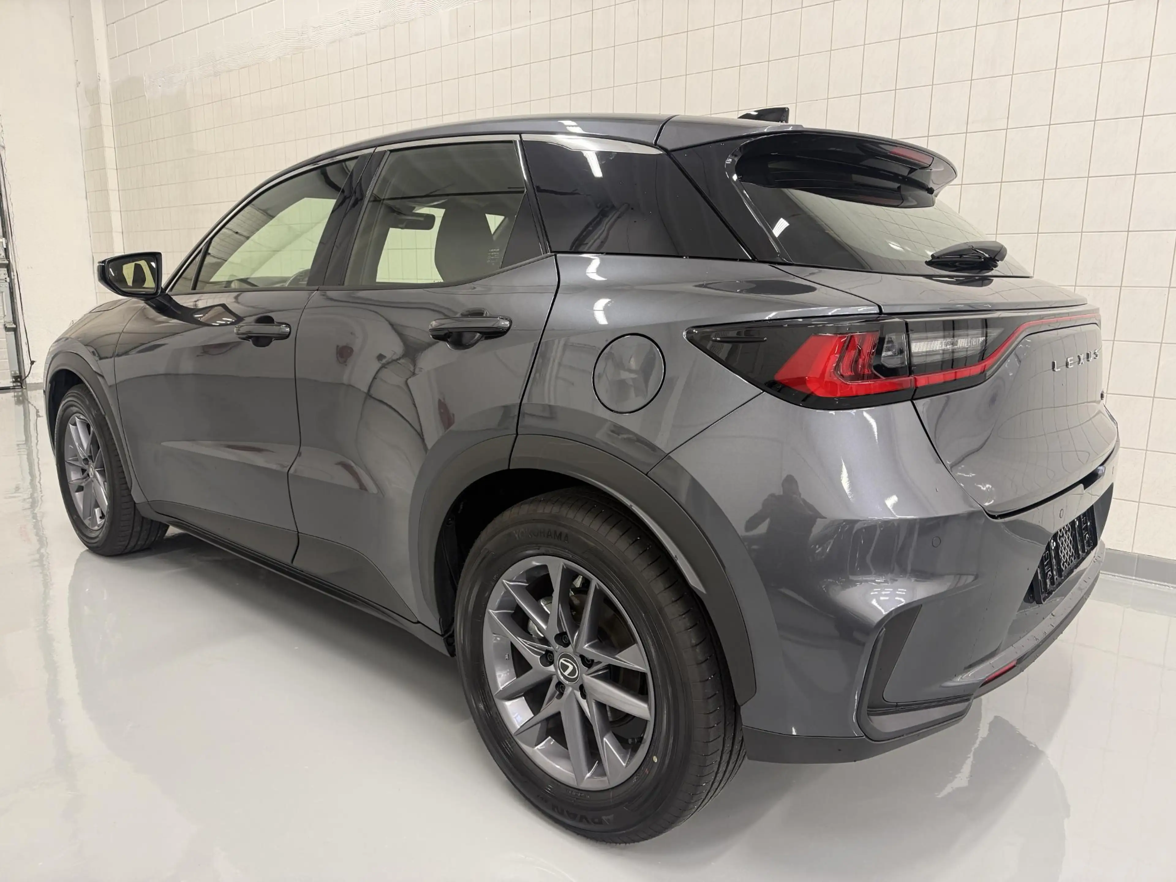 Lexus LBX Business Line 2WD Comfort + Safety Pack | Stoel- s — photo 8