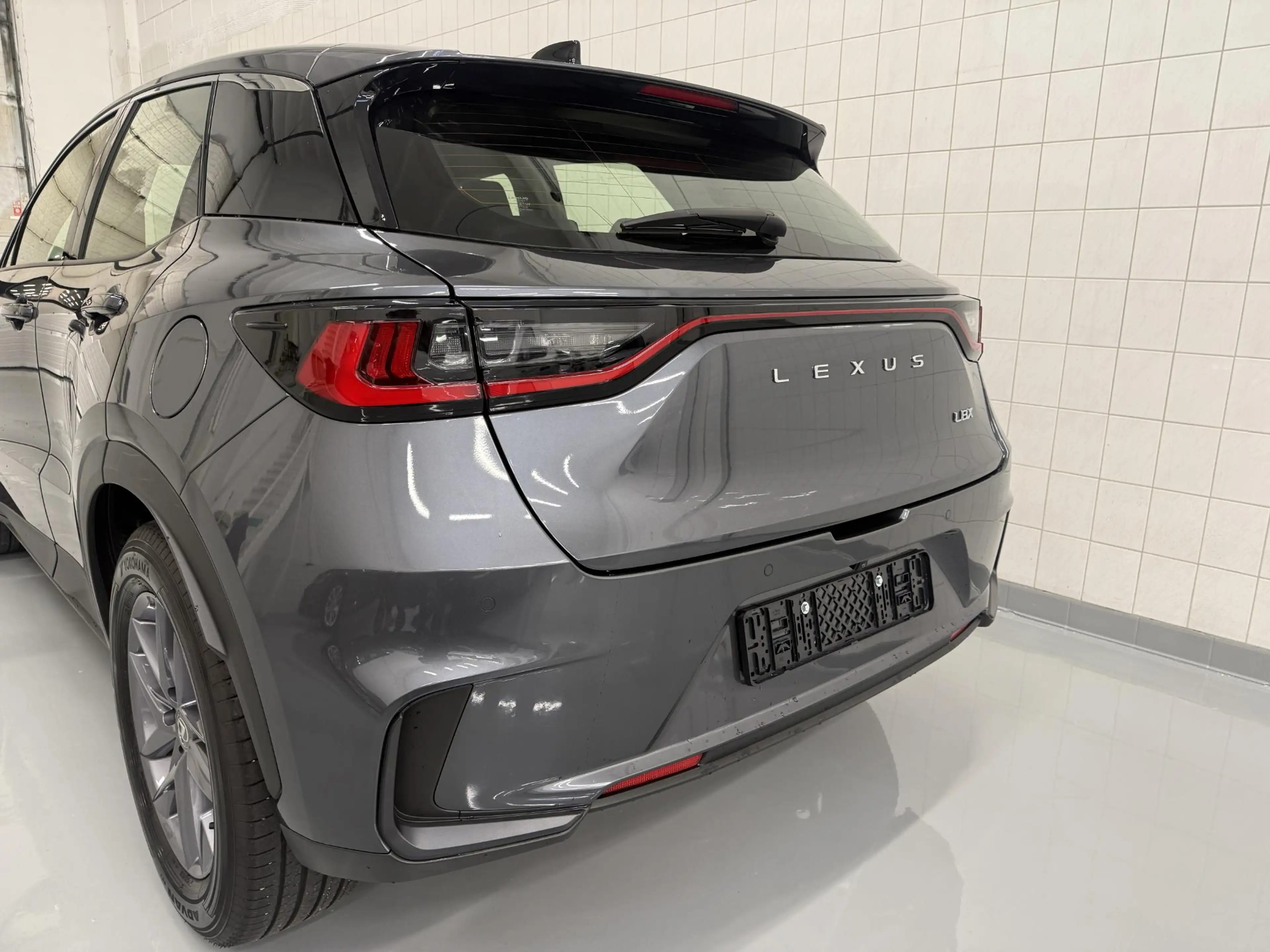 Lexus LBX Business Line 2WD Comfort + Safety Pack | Stoel- s — photo 9