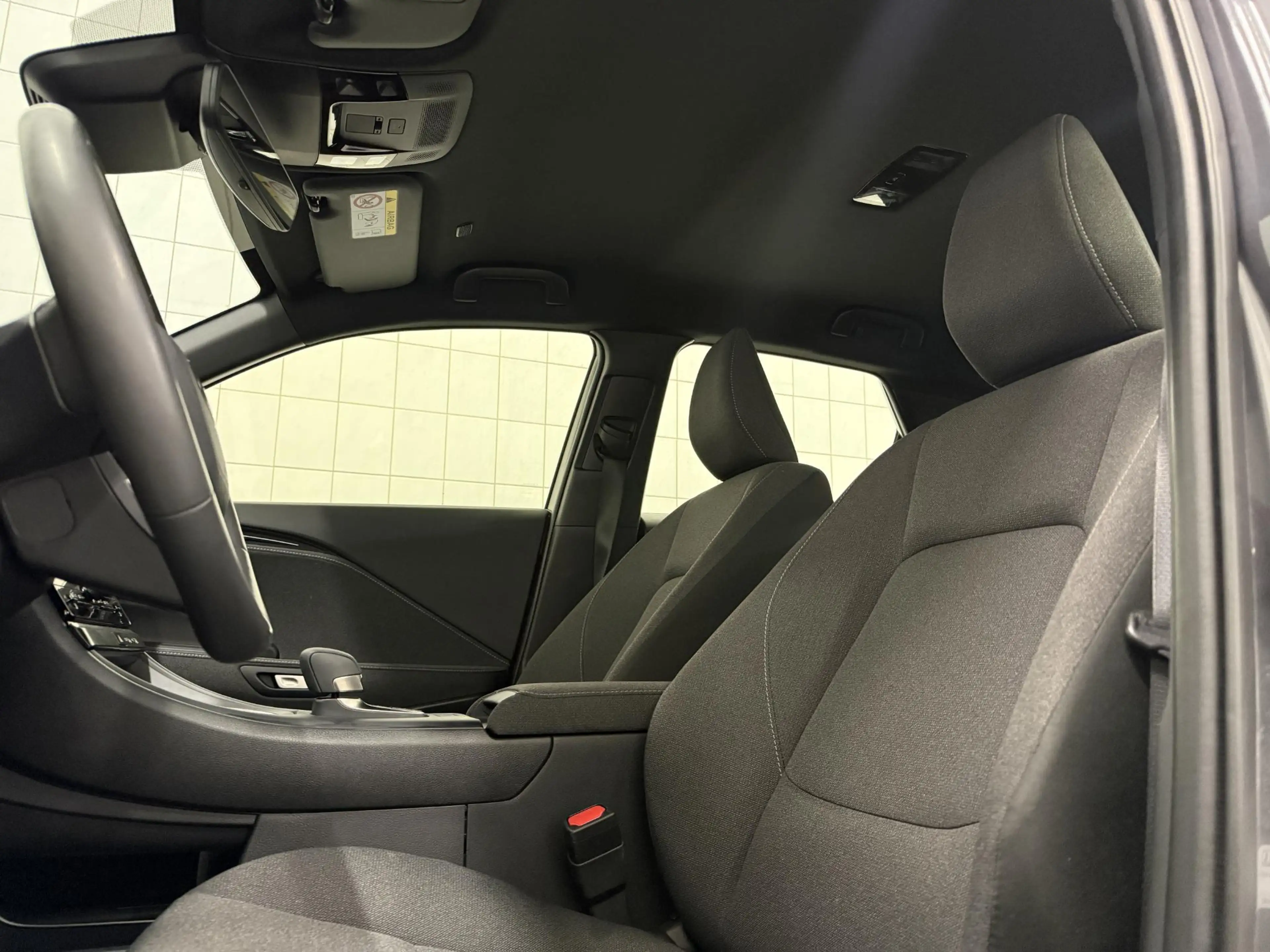 Lexus LBX Business Line 2WD Comfort + Safety Pack | Stoel- s — photo 13