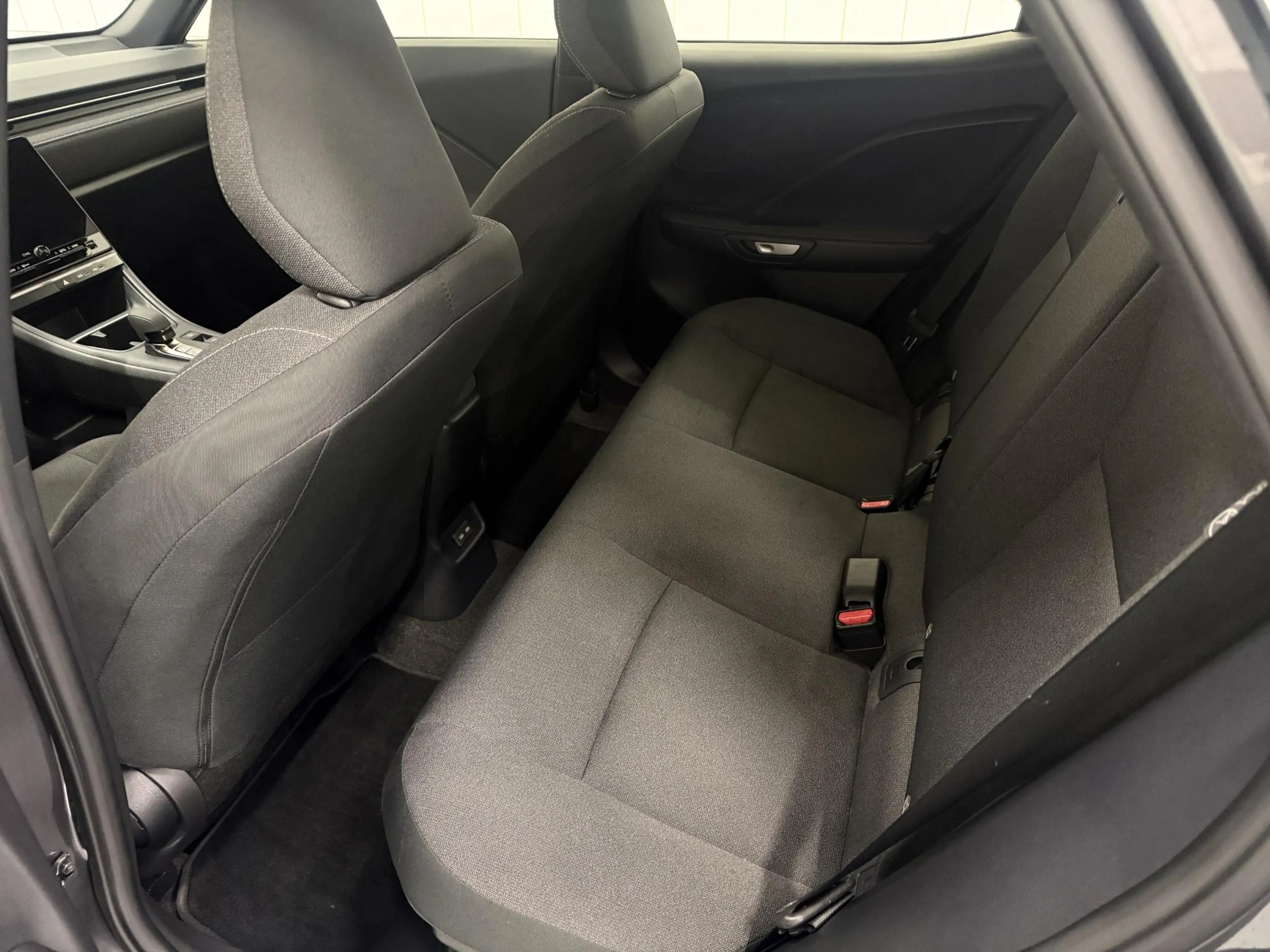 Lexus LBX Business Line 2WD Comfort + Safety Pack | Stoel- s — photo 14