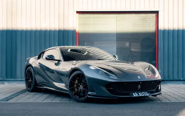 Ferrari 812 6.5 V12 800CH PPF complet Carbone Entretien Gris Silverstone
