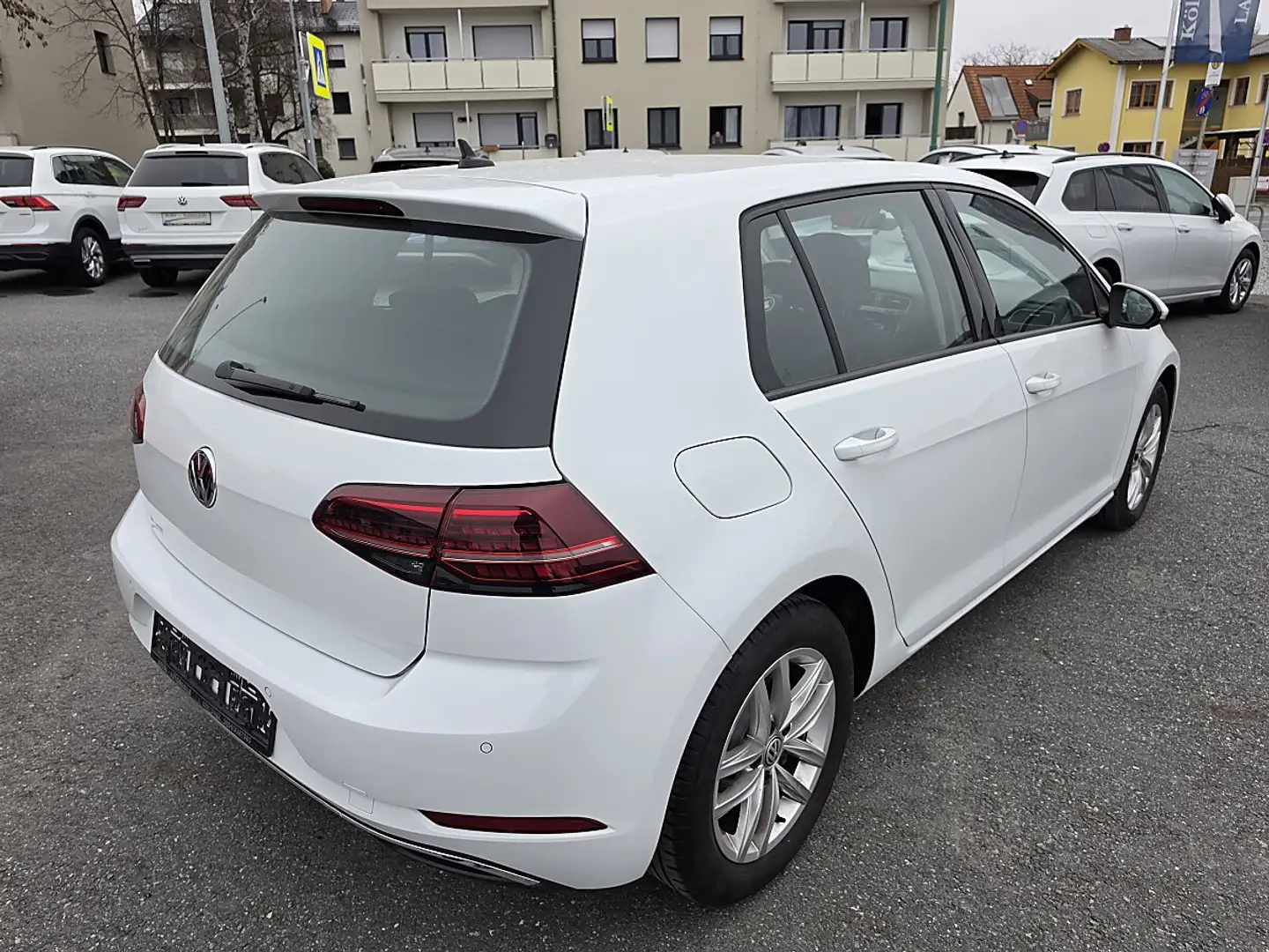 Volkswagen Golf 2,0 TDI Comfortline DSG Weiß - 2