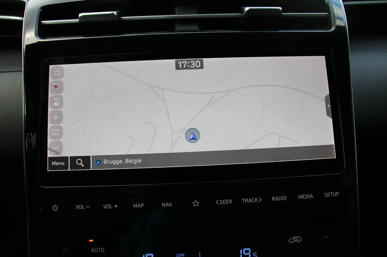 Hyundai TUCSON 1.6T Techno M6 150PK *CAM*APPLE/ANDROID*TREKHAAK*, миниатюра 25