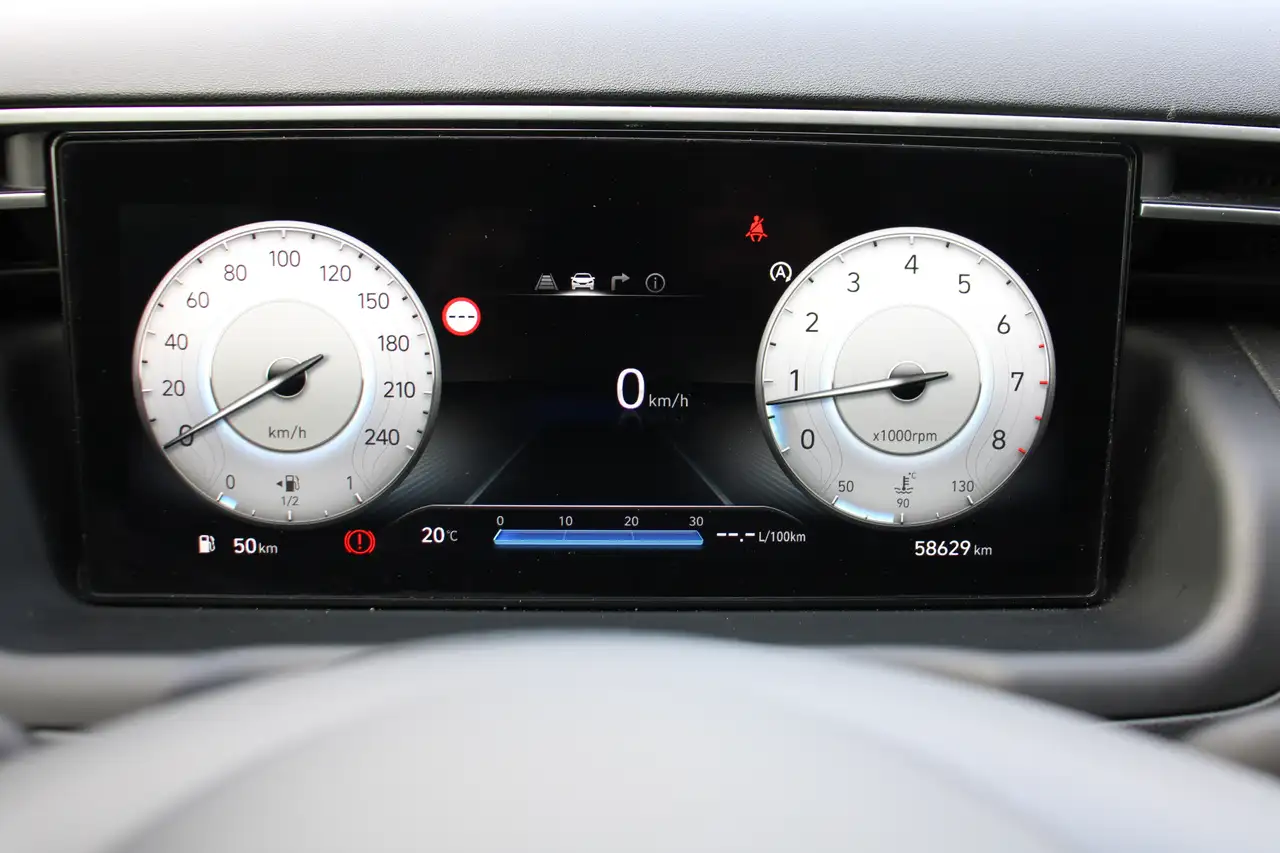 Hyundai TUCSON 1.6T Techno M6 150PK *CAM*APPLE/ANDROID*TREKHAAK*, миниатюра 16