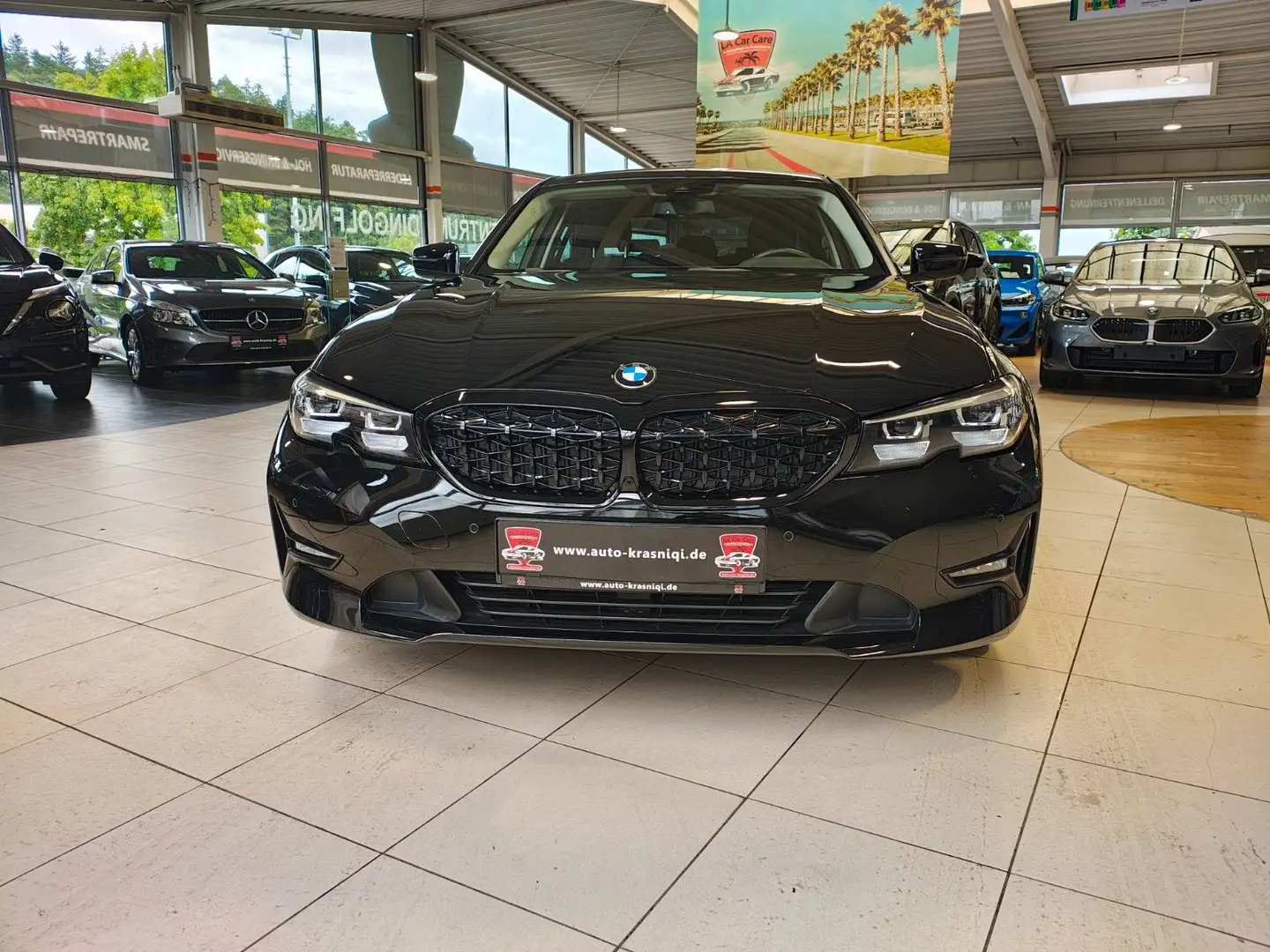 BMW 330 Baureihe 3 Lim. 330 e Advantage Schwarz - 2