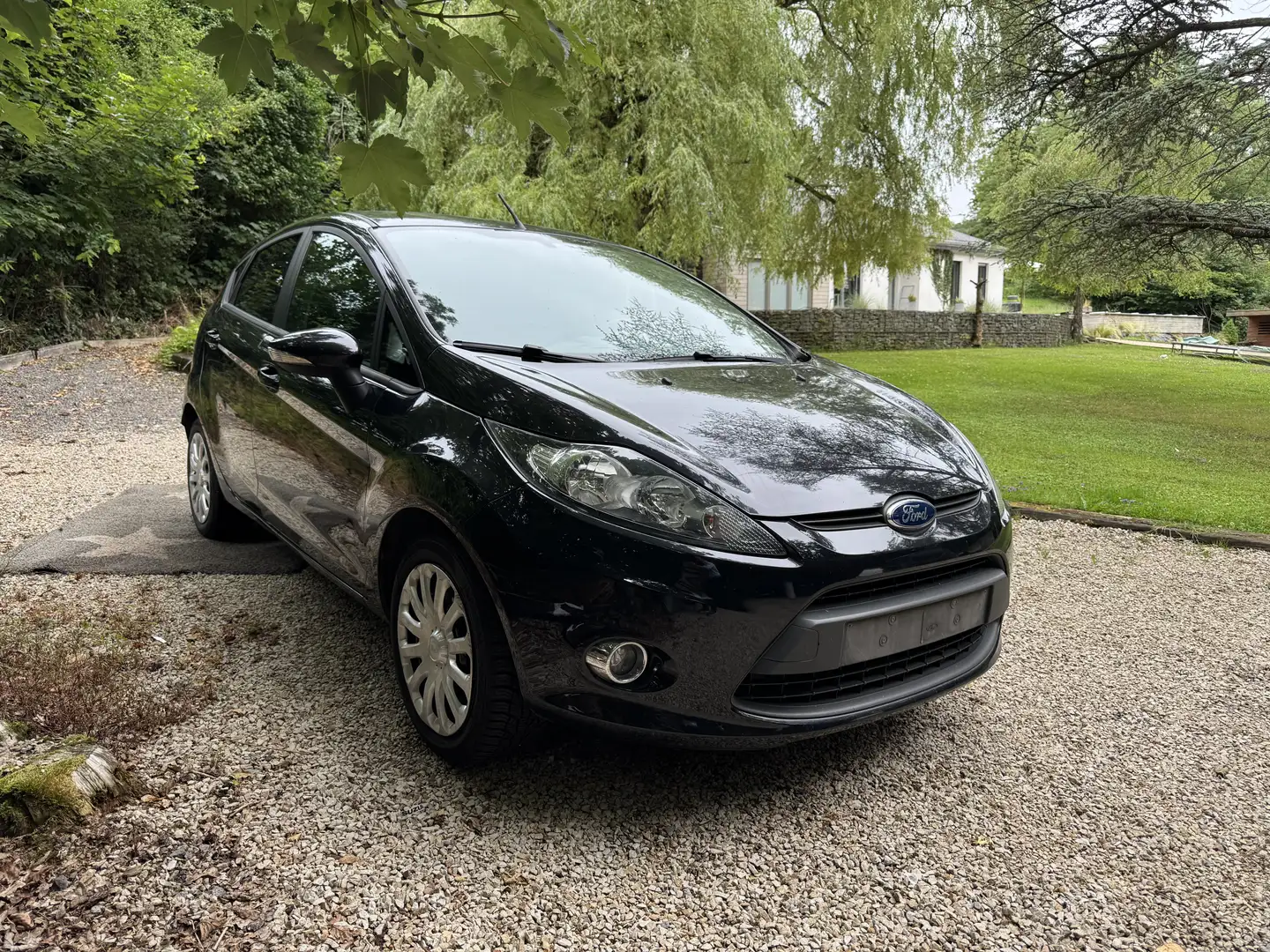 Ford Fiesta 1.25i Ambiente Zwart - 1