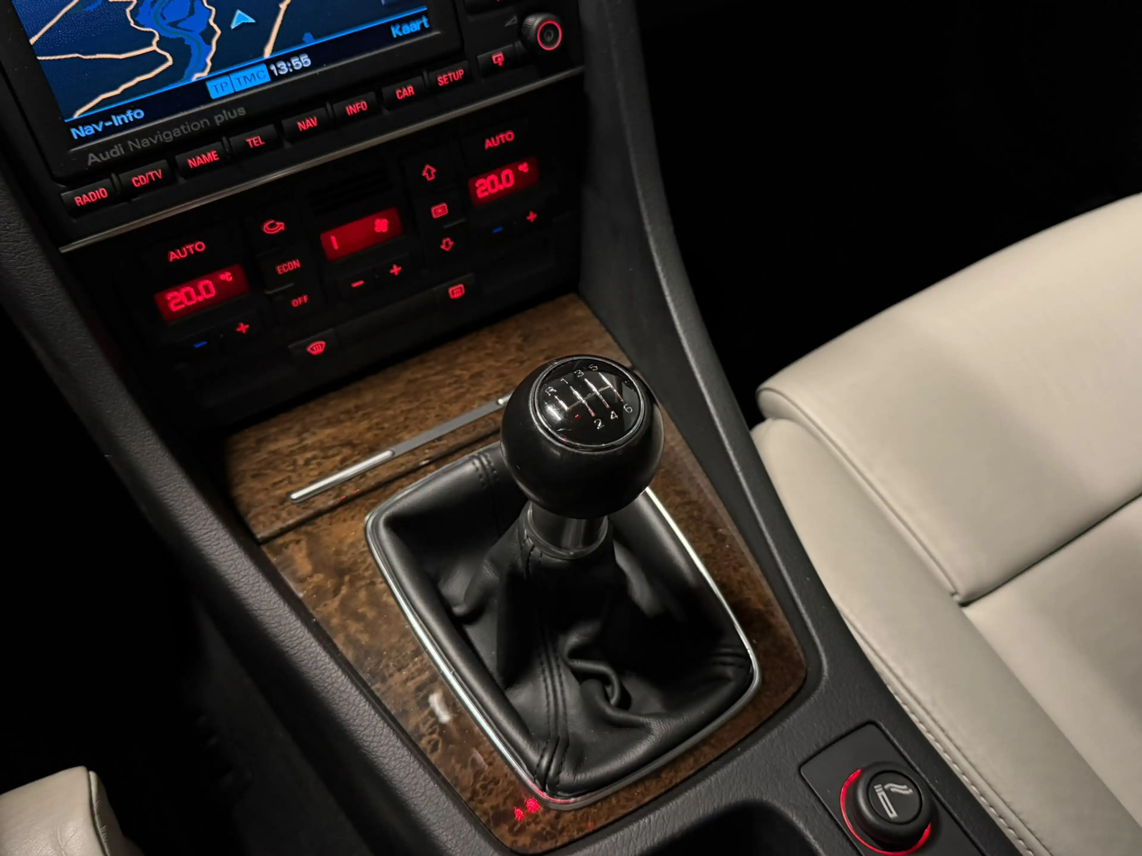 Audi S4 Avant 4.2 V8 Quattro Pro Line Xenon Bose Dealer On — photo 15