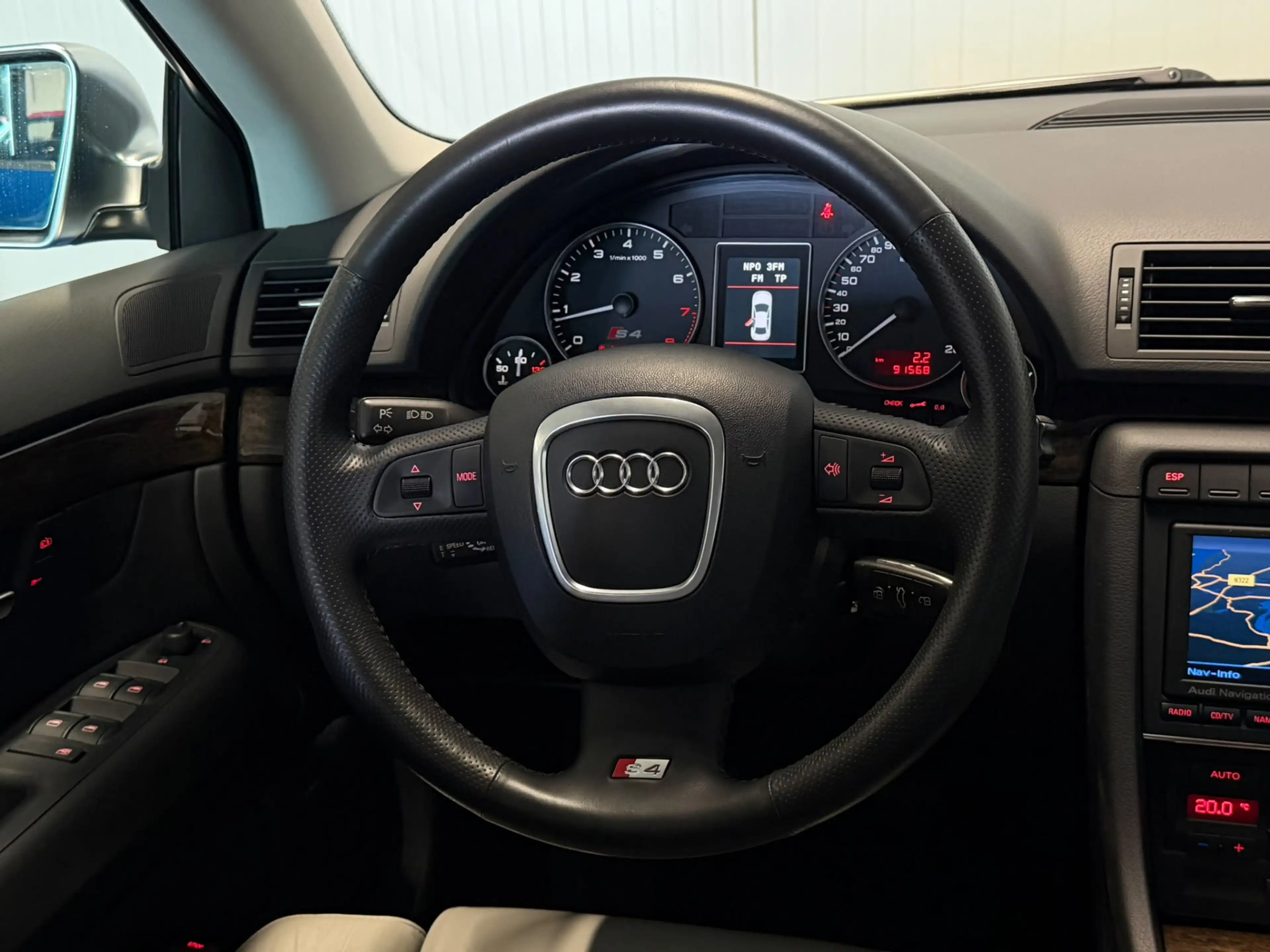 Audi S4 Avant 4.2 V8 Quattro Pro Line Xenon Bose Dealer On — photo 23