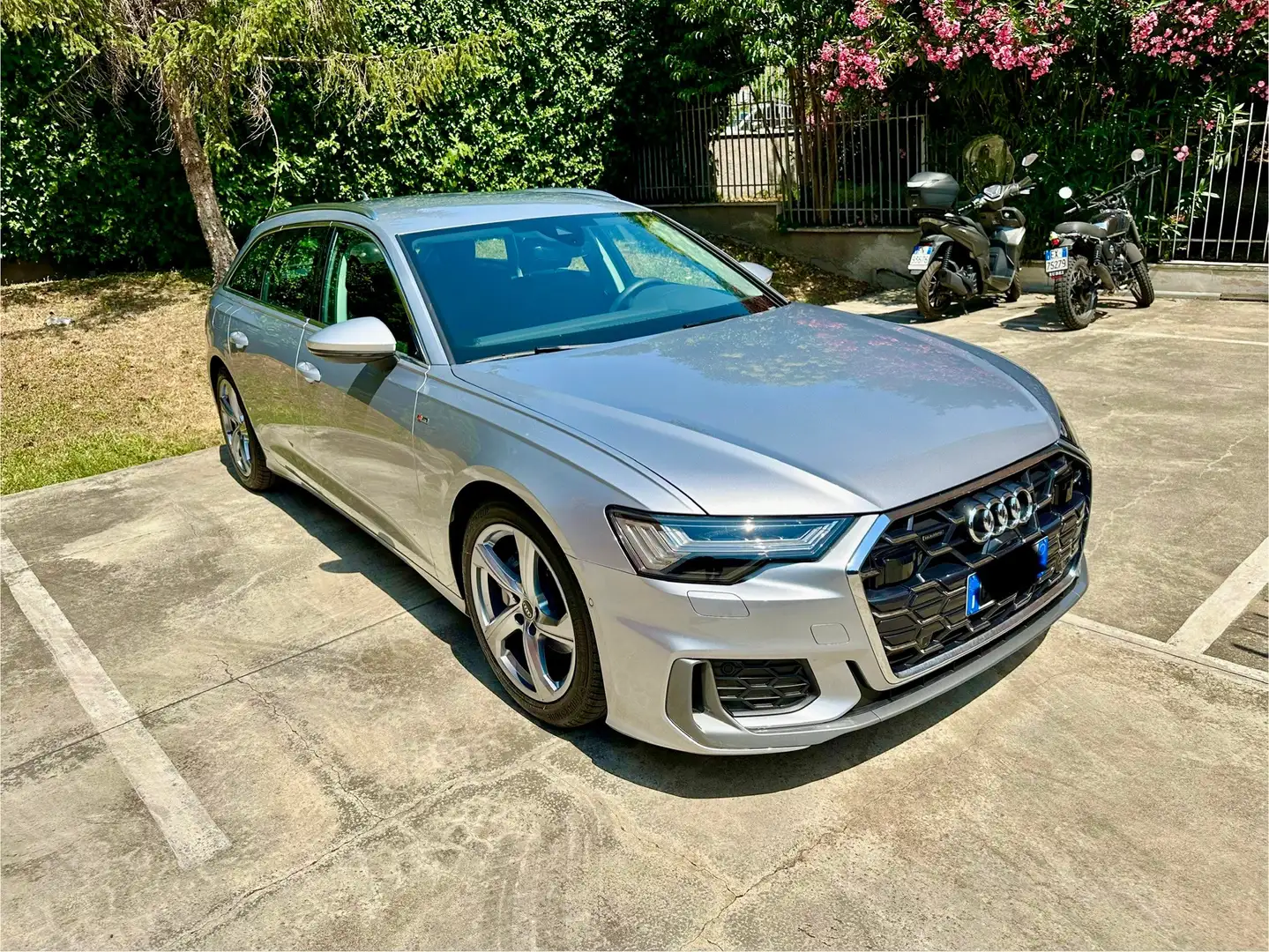 Audi A6 Audi A6 Avant S line edition 40 TDI 204CV s tronic Grigio - 1
