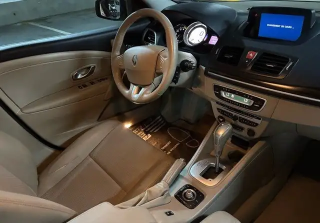 Renault Megane view 6