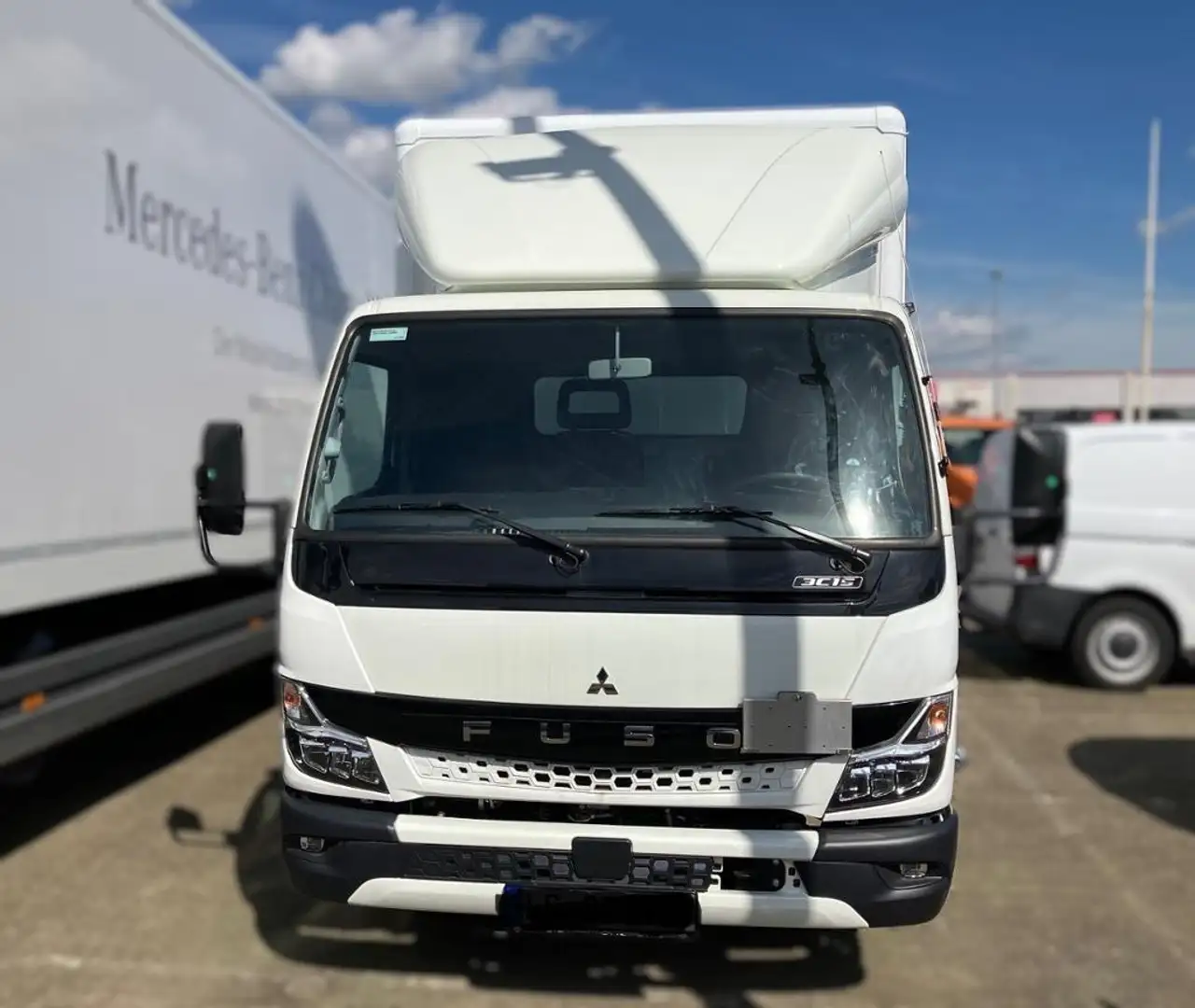 Fuso Canter 3C15 Koffer mit LBW + Klima + LED Blanc - 2