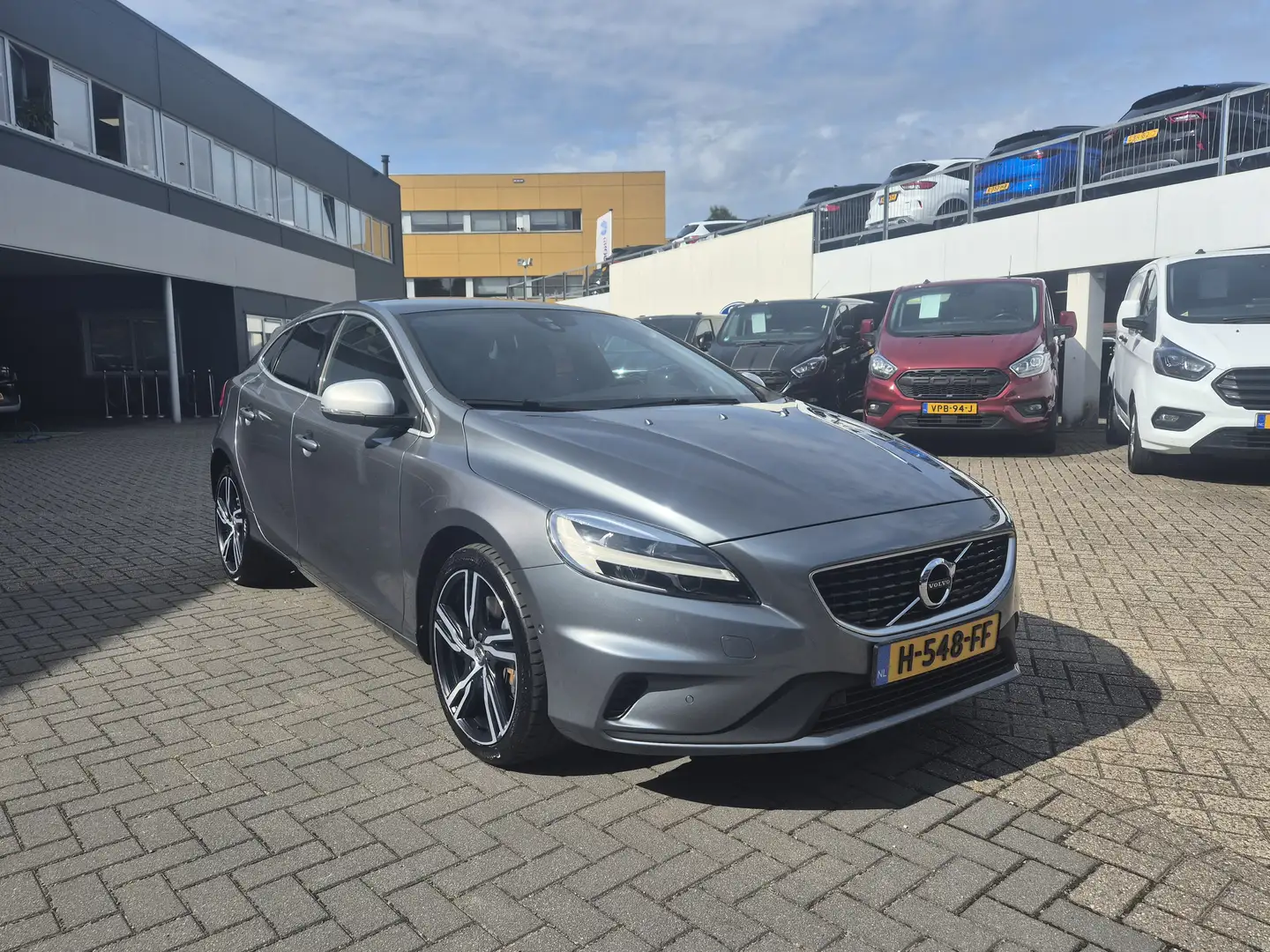 Volvo V40 1.5 T3 Polar+ Sport | Panoramadak | Camera | Leder Grigio - 2