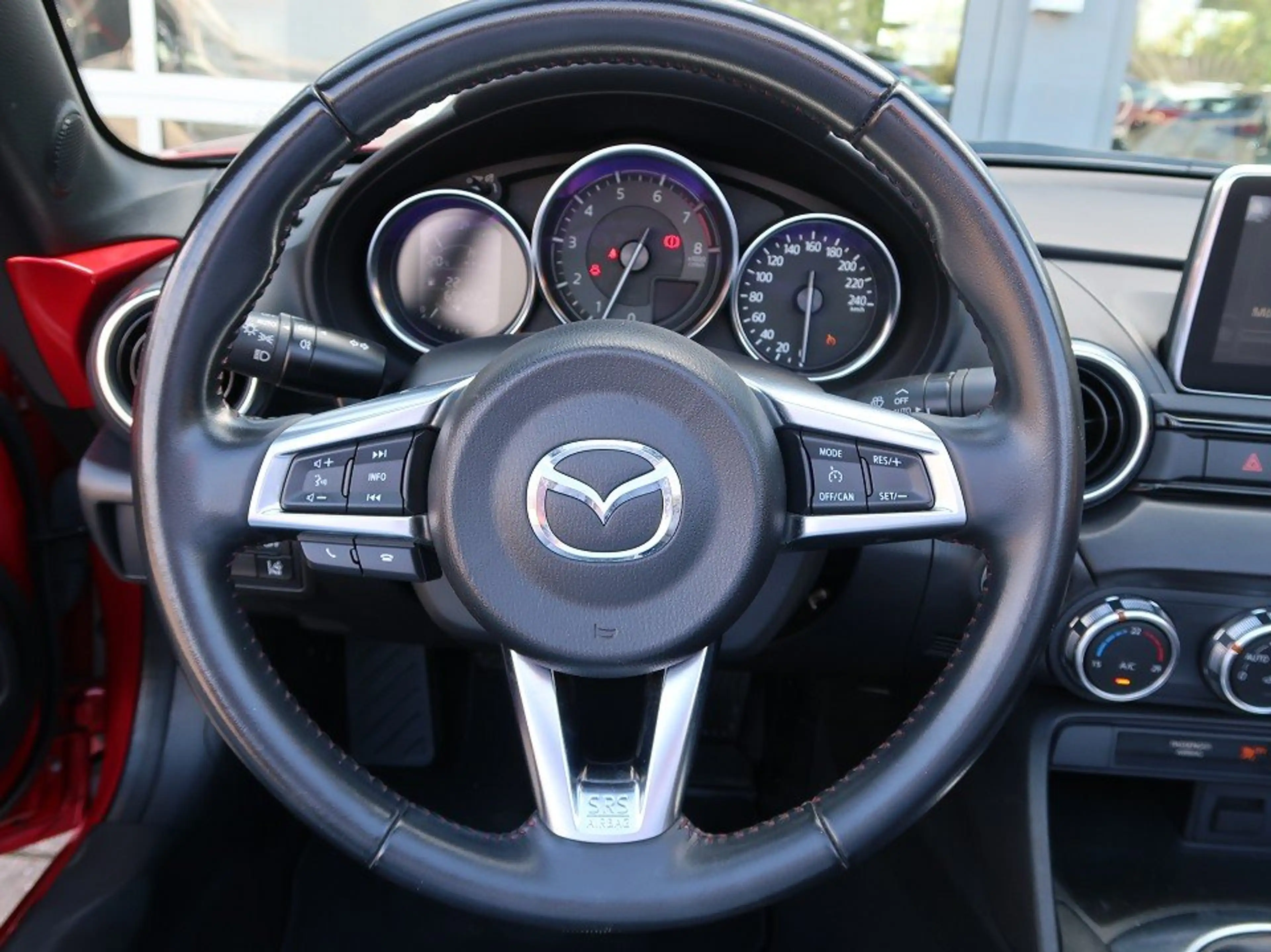 Mazda MX-5 *2. Damenhand*alle Wartungsnachweise*viele Extras* — photo 15