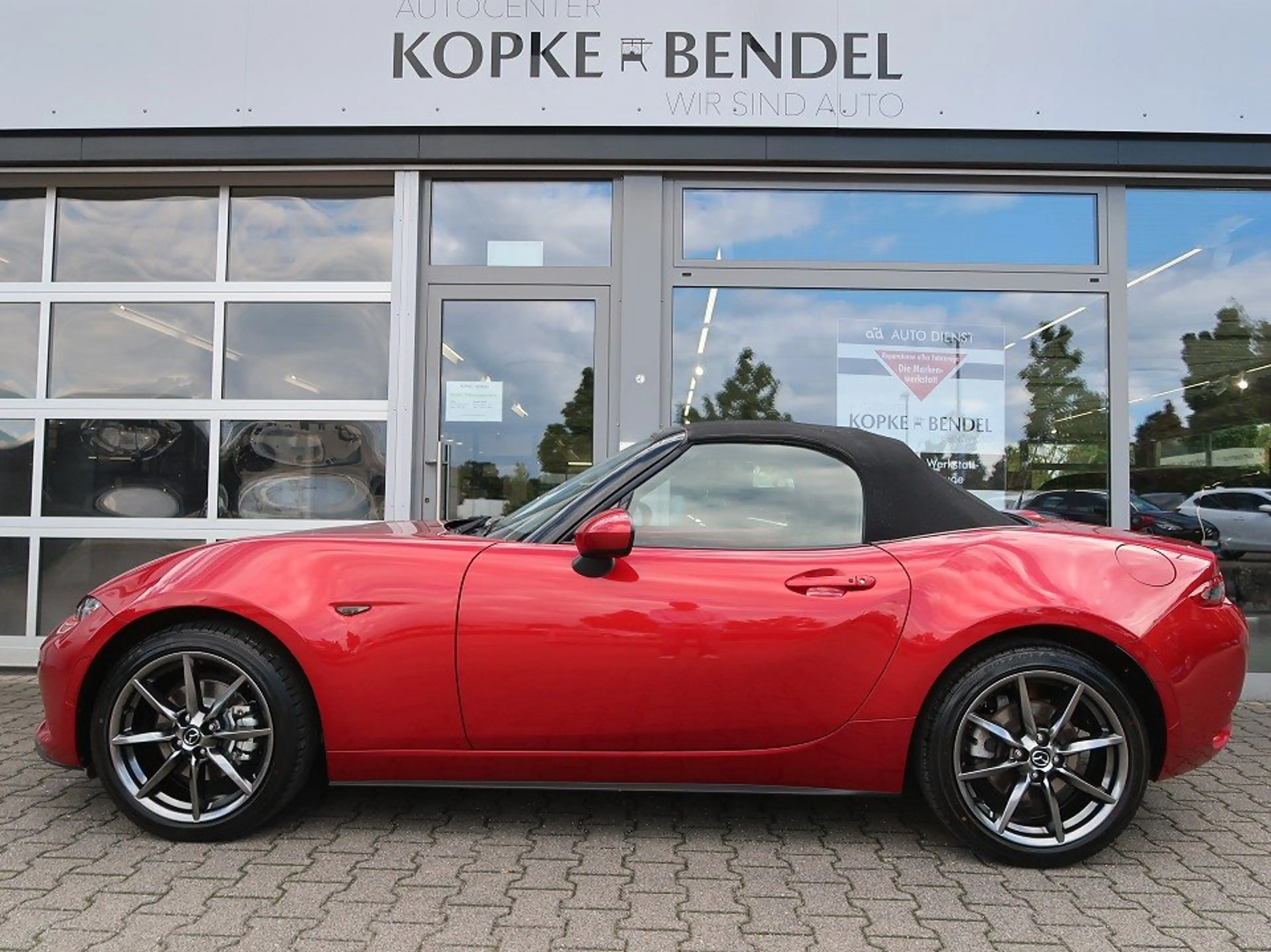 Mazda MX-5 *2. Damenhand*alle Wartungsnachweise*viele Extras* — photo 2