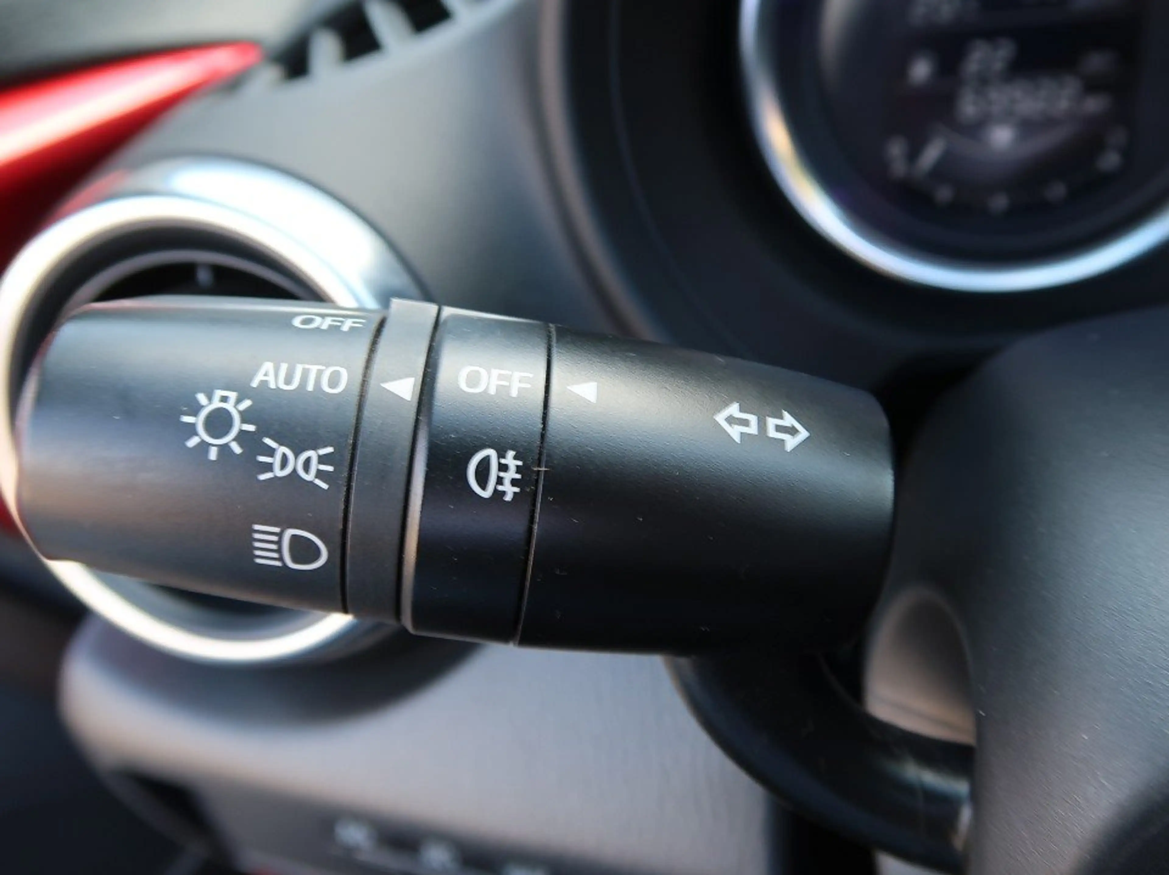 Mazda MX-5 *2. Damenhand*alle Wartungsnachweise*viele Extras* — photo 18