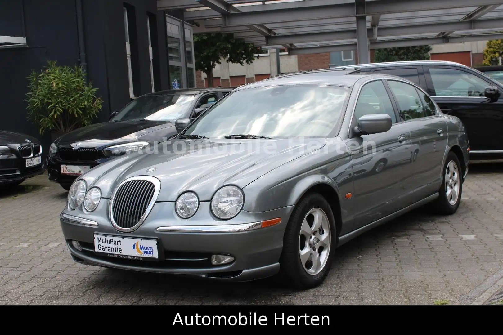 Jaguar S-Type 4.0 V8 Sport*LEDER*XENON*ESSD*TOP! Gris - 1
