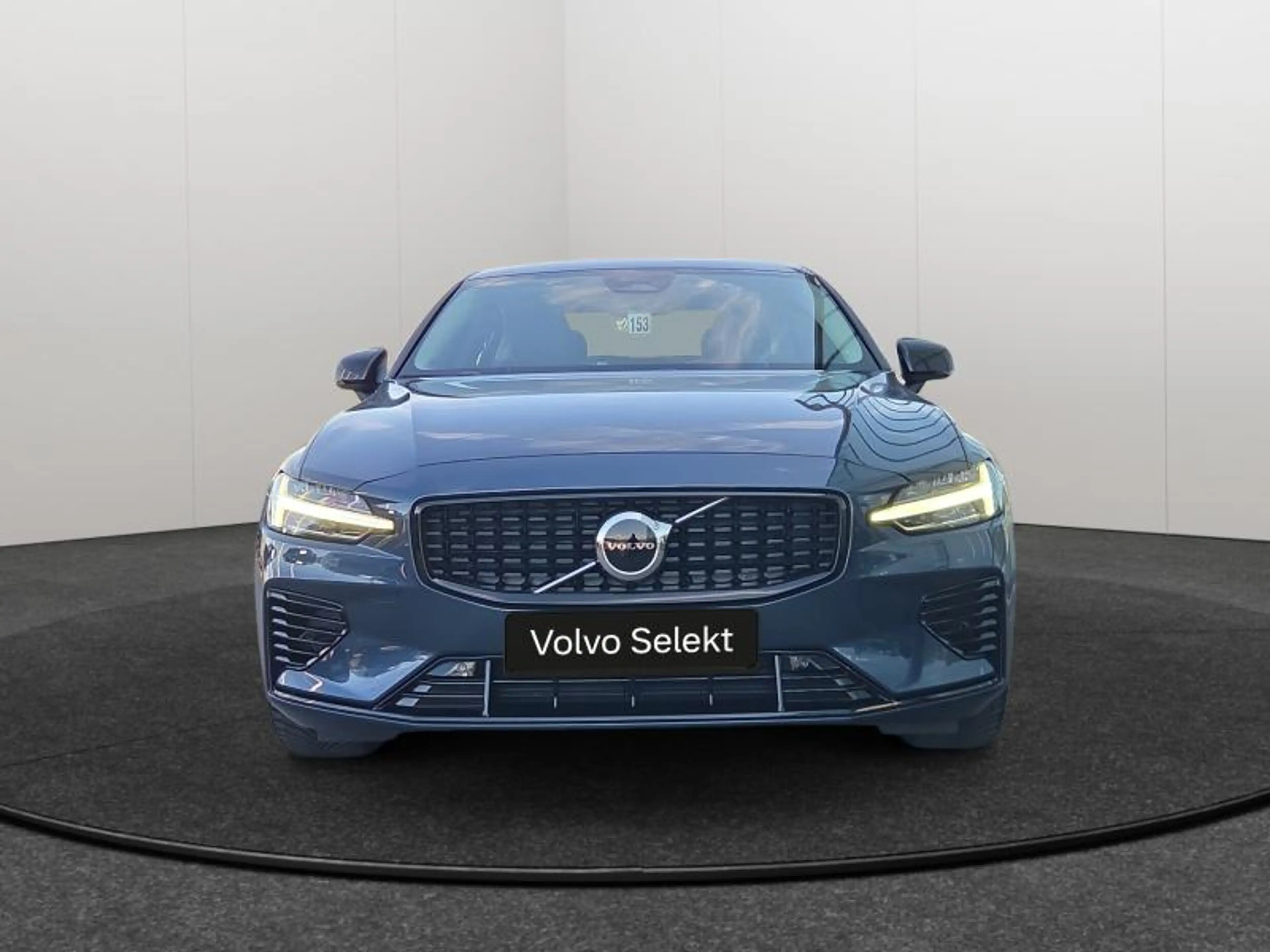 Volvo S60 T8 AWD Plus Dark / Hybride — photo 9