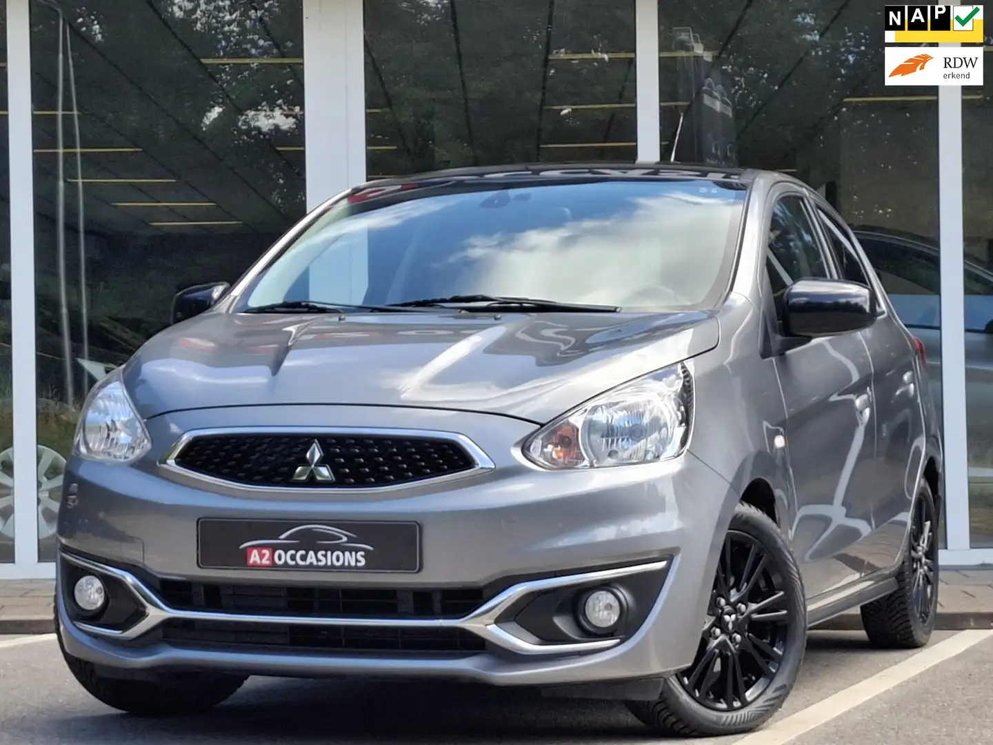 Mitsubishi Space Star 1.2 Bluetooth/Navi/Stoelverw/LM Velgen/All Season Grijs - 1