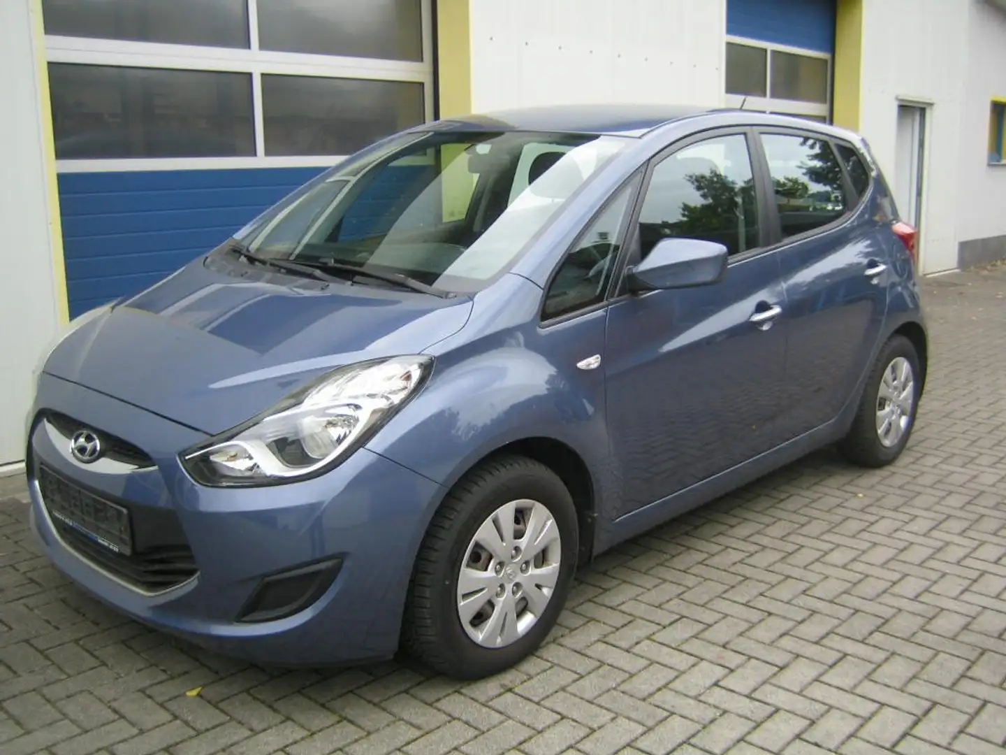 Hyundai iX20 ix20 1.6 Automatik Comfort Grau - 1