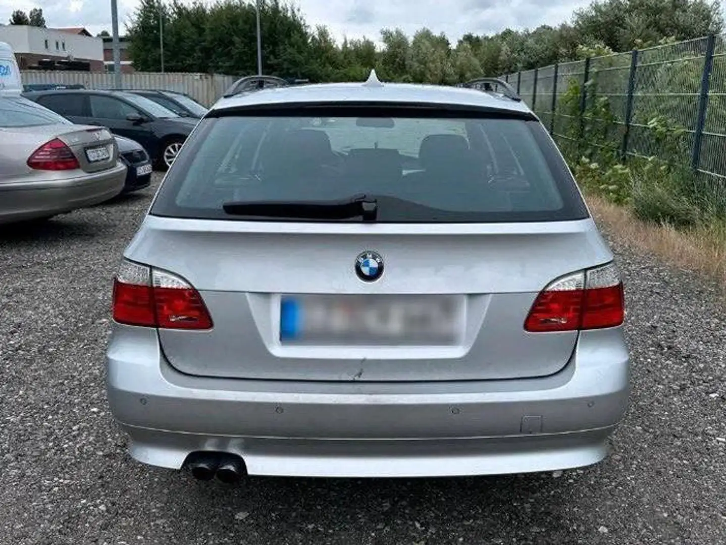 BMW 525 5er Touring Diesel 525d Touring Aut. Gris - 1